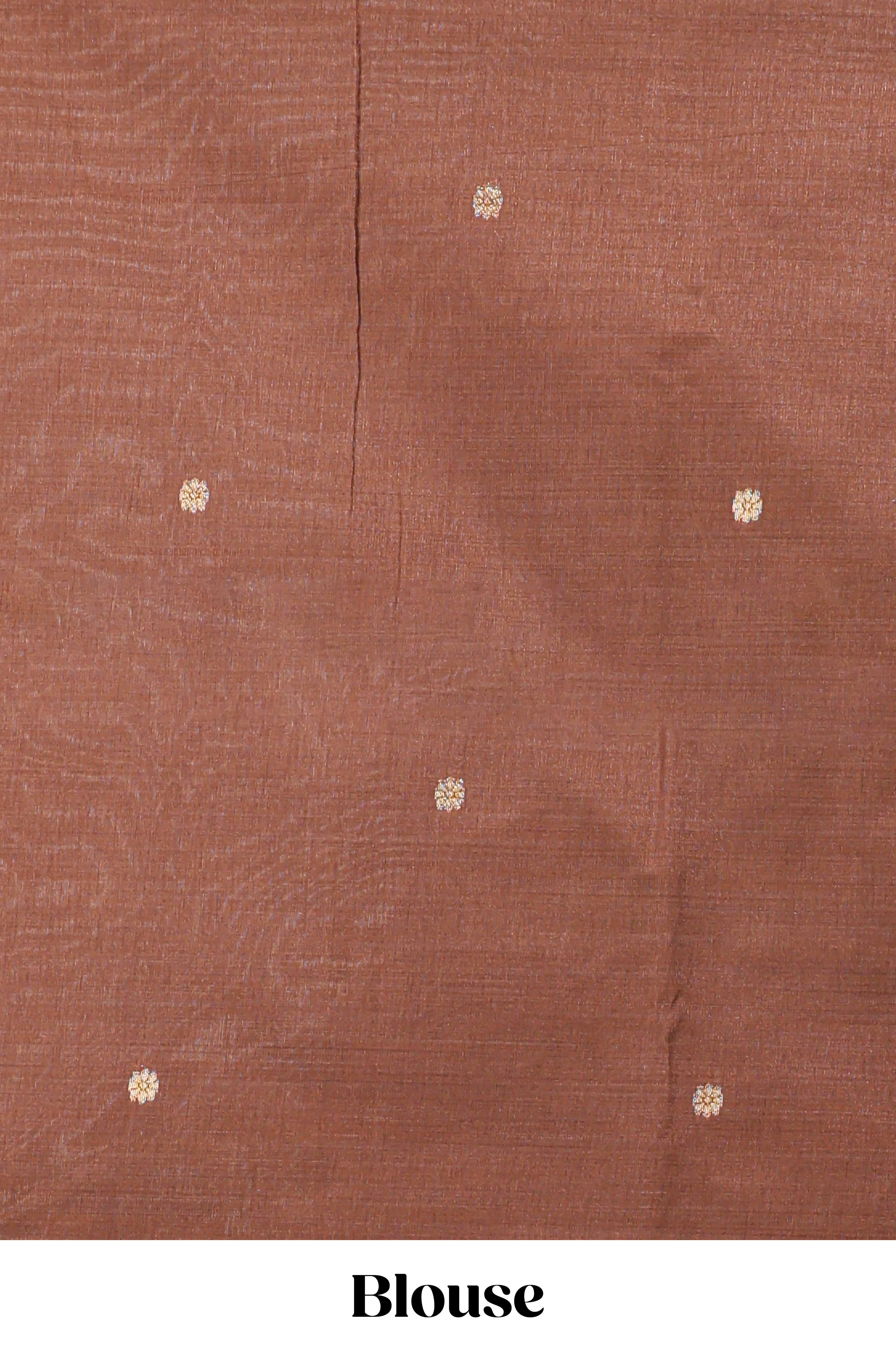 Beige munga cotton floral thread buttas thread weaving border with floral jaal thread zari pallu and contrast small butta blouse - Image 5