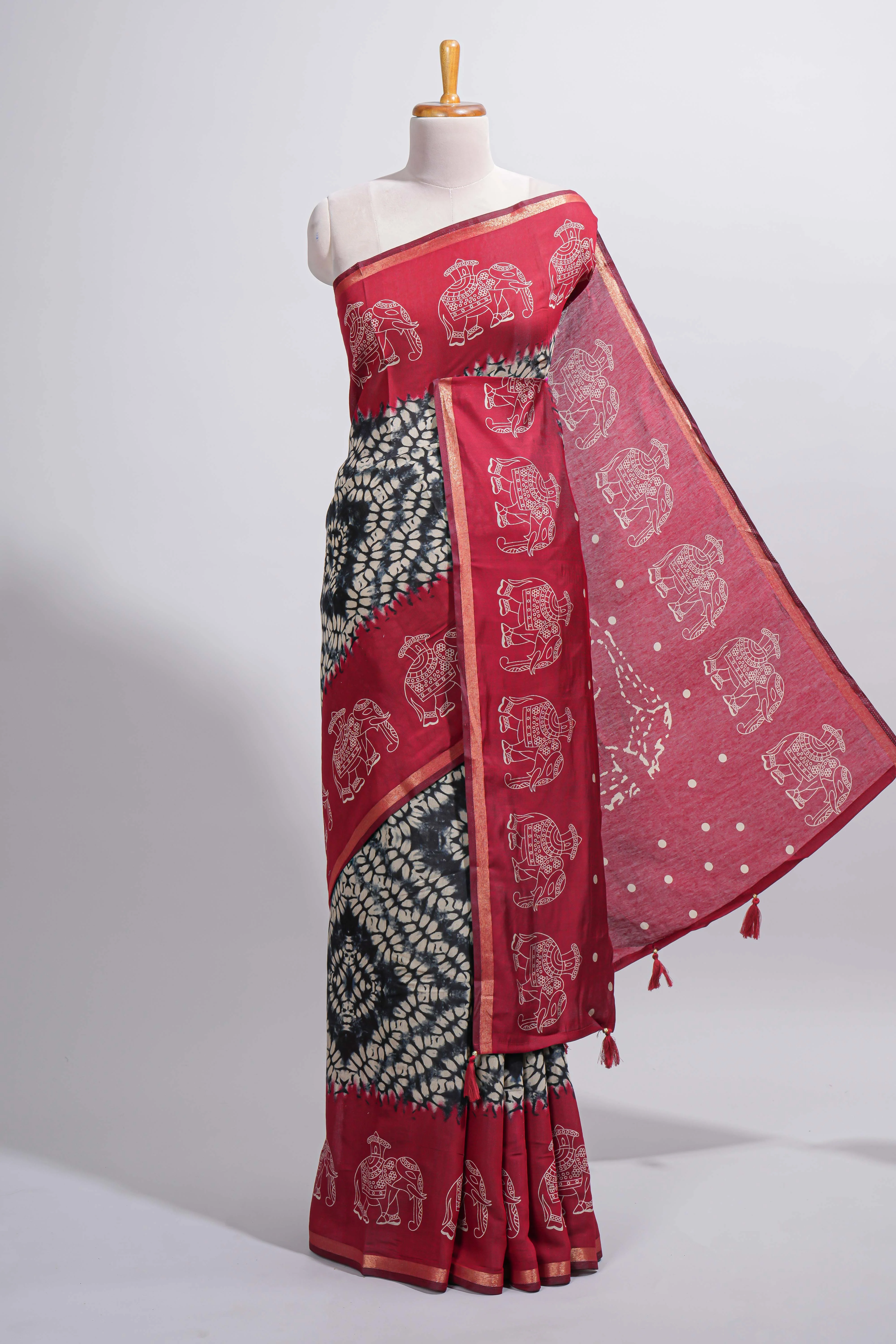 Black Chanderi cotton saree with elephant motifs tie and dye effect patterns and contrast zari border along with printed blouse - Image 2