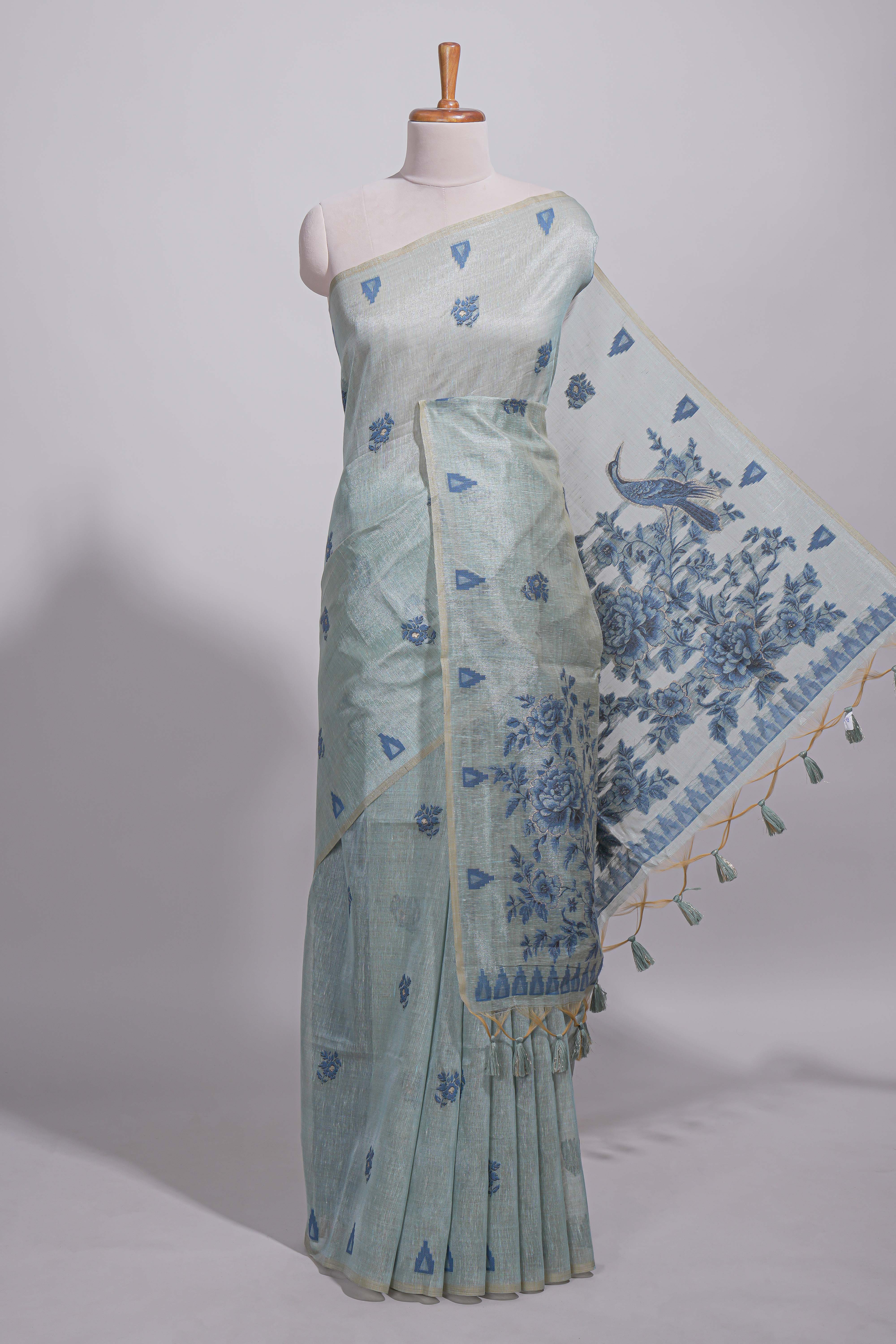 Blue munga cotton all over floral thread motifs thread weaving border with floral jaal thread zari pallu and contrast small butta blouse - Image 2