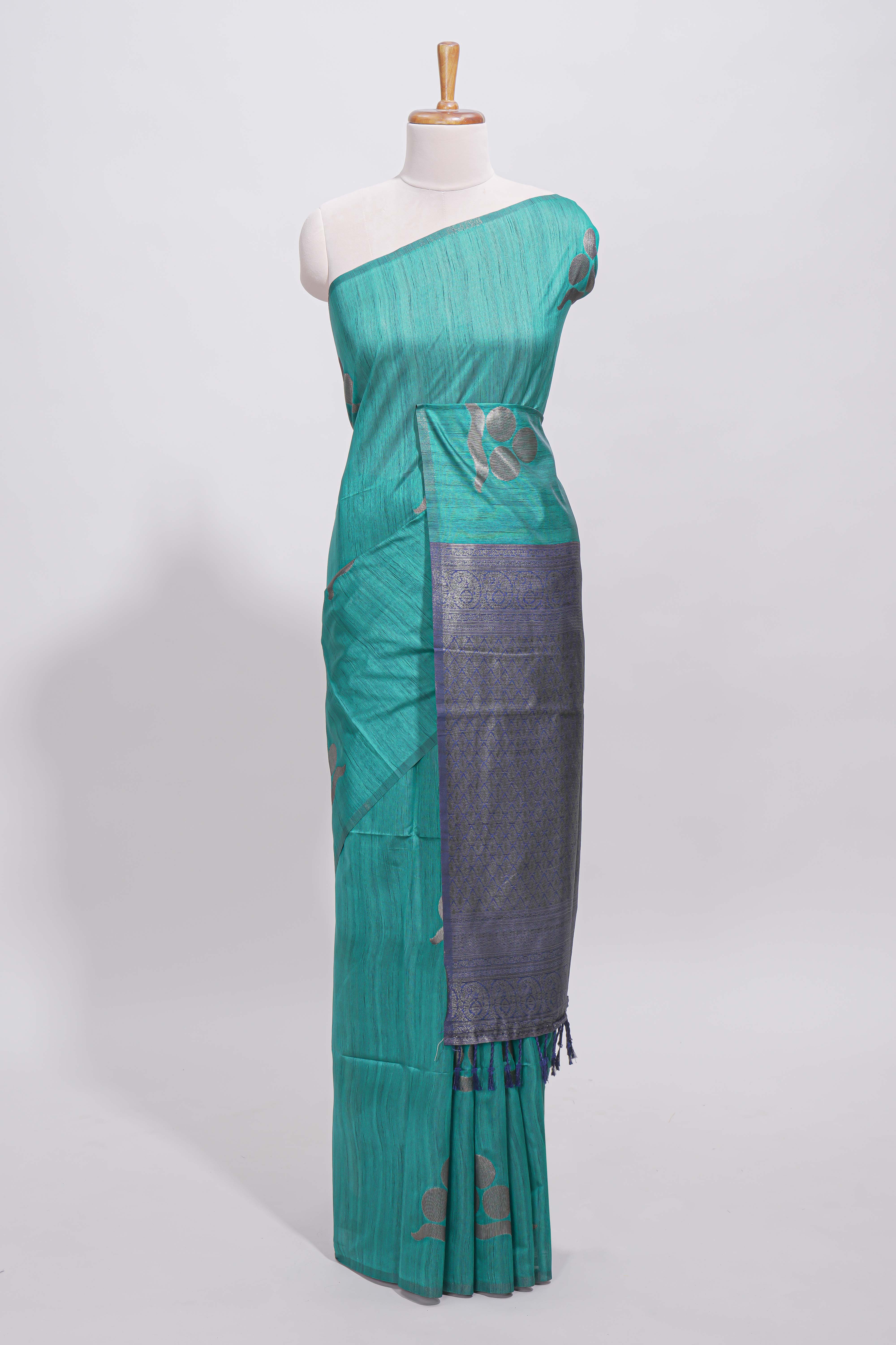 Borderless peacock green round butta art tussar saree with contrast pallu and blouse - Image 2