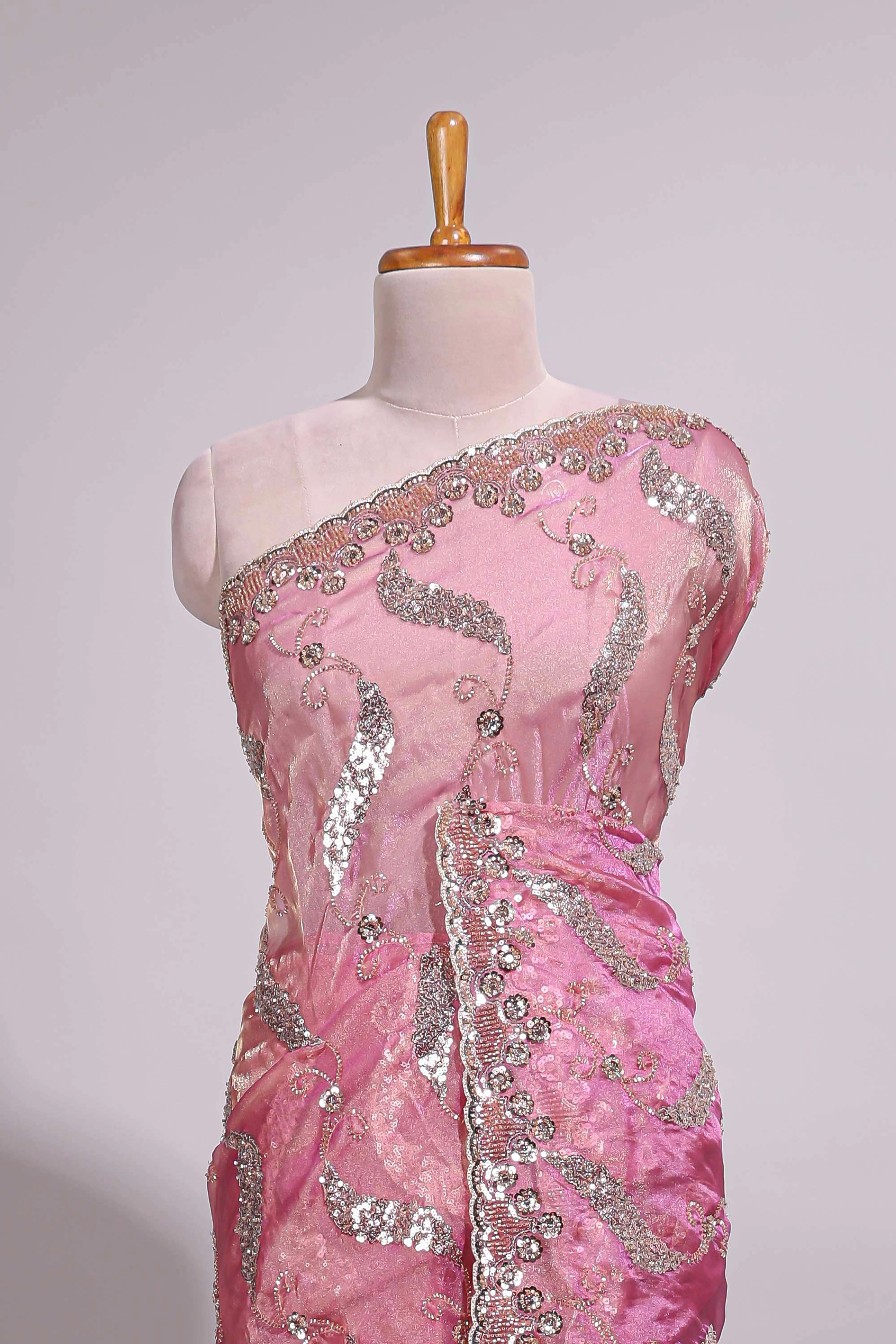 Dusty pink saree with sequin abstract wave embroidery and a detailed embellished border along with matching blouse - Image 3
