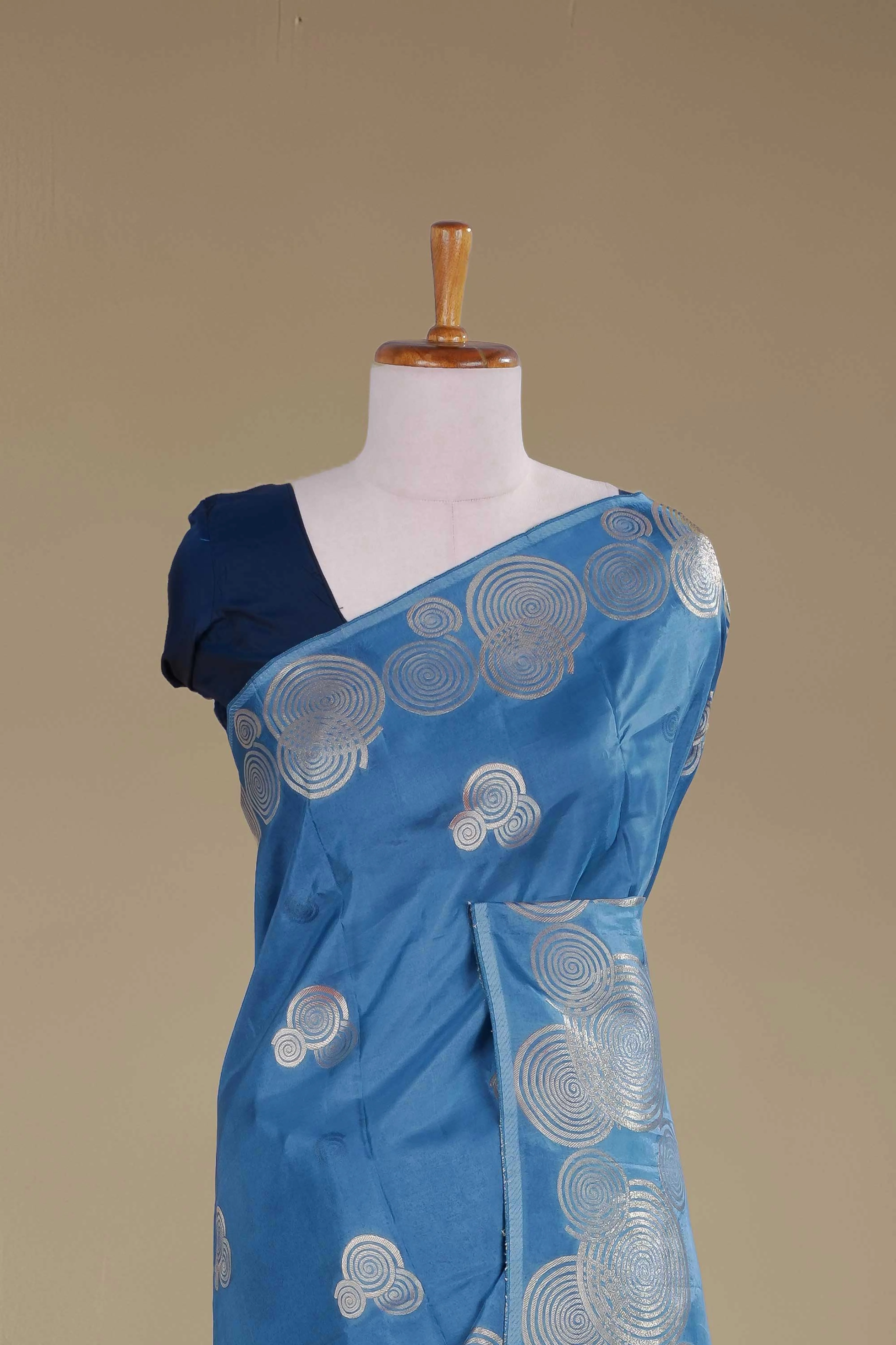 Mushru Silk With Gold Zari Round Designs Self Border - Image 3