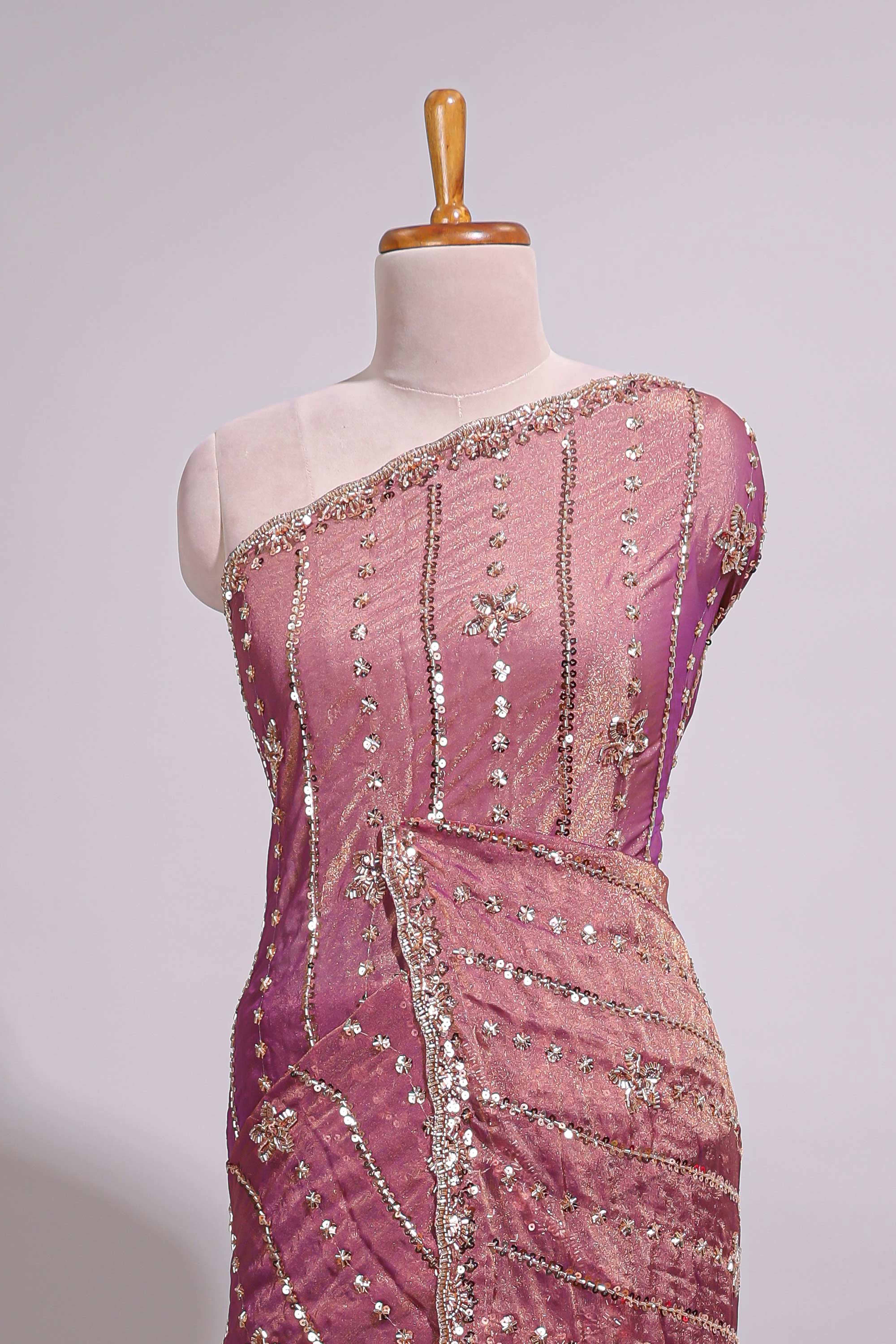 Onion pink saree with silver sequin vertical lines floral motifs embellished border and matching pallu design along with matching blouse - Image 3