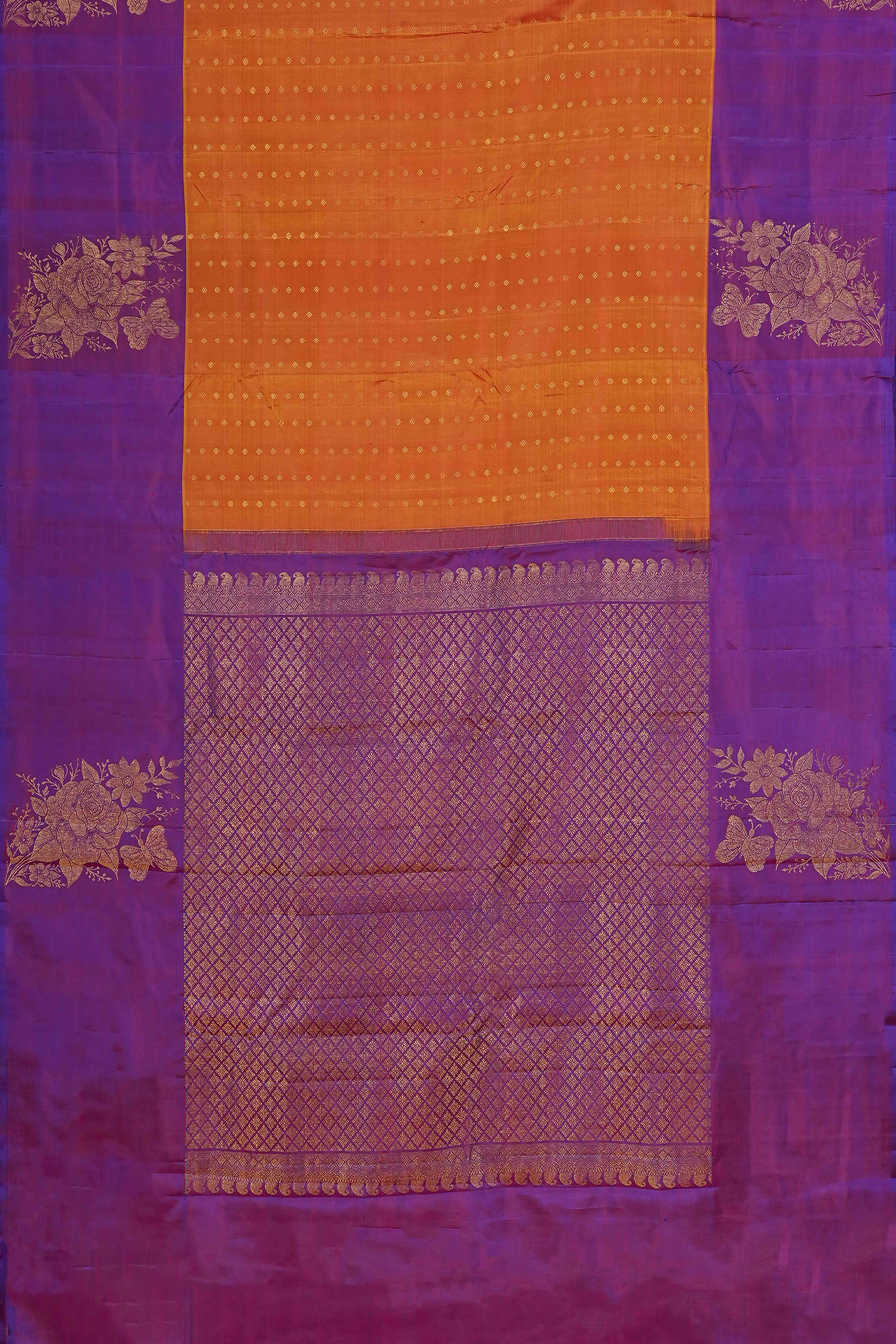Violet & Orange Contrast Border Kanchipuram Pure Silk Saree with Gold Zari Floral Motifs and Elegant Pallu - Image 4