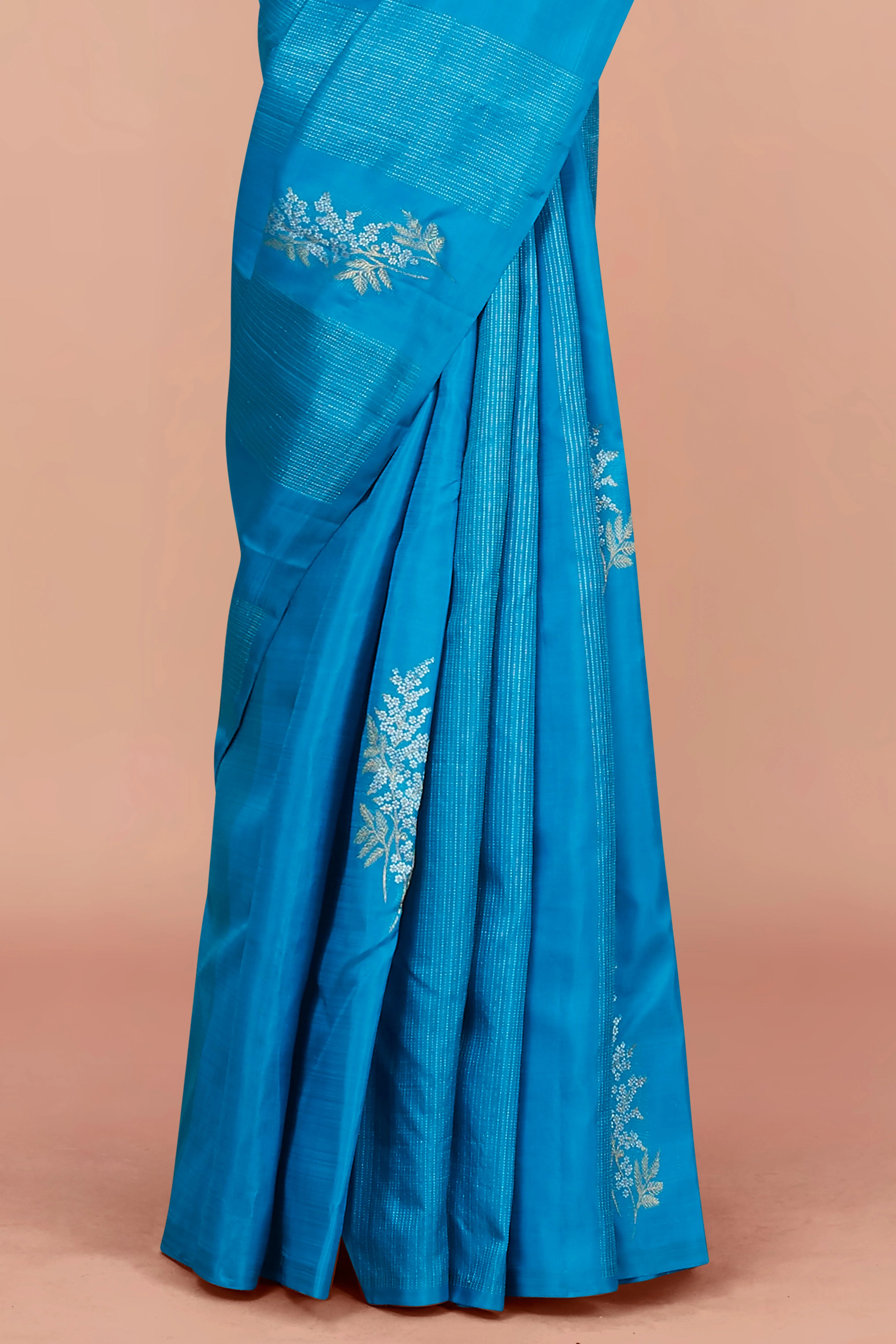 Sky Blue Borderless Kanchipuram Pure Silk Saree with Silver Zari Body Buttas - Image 3