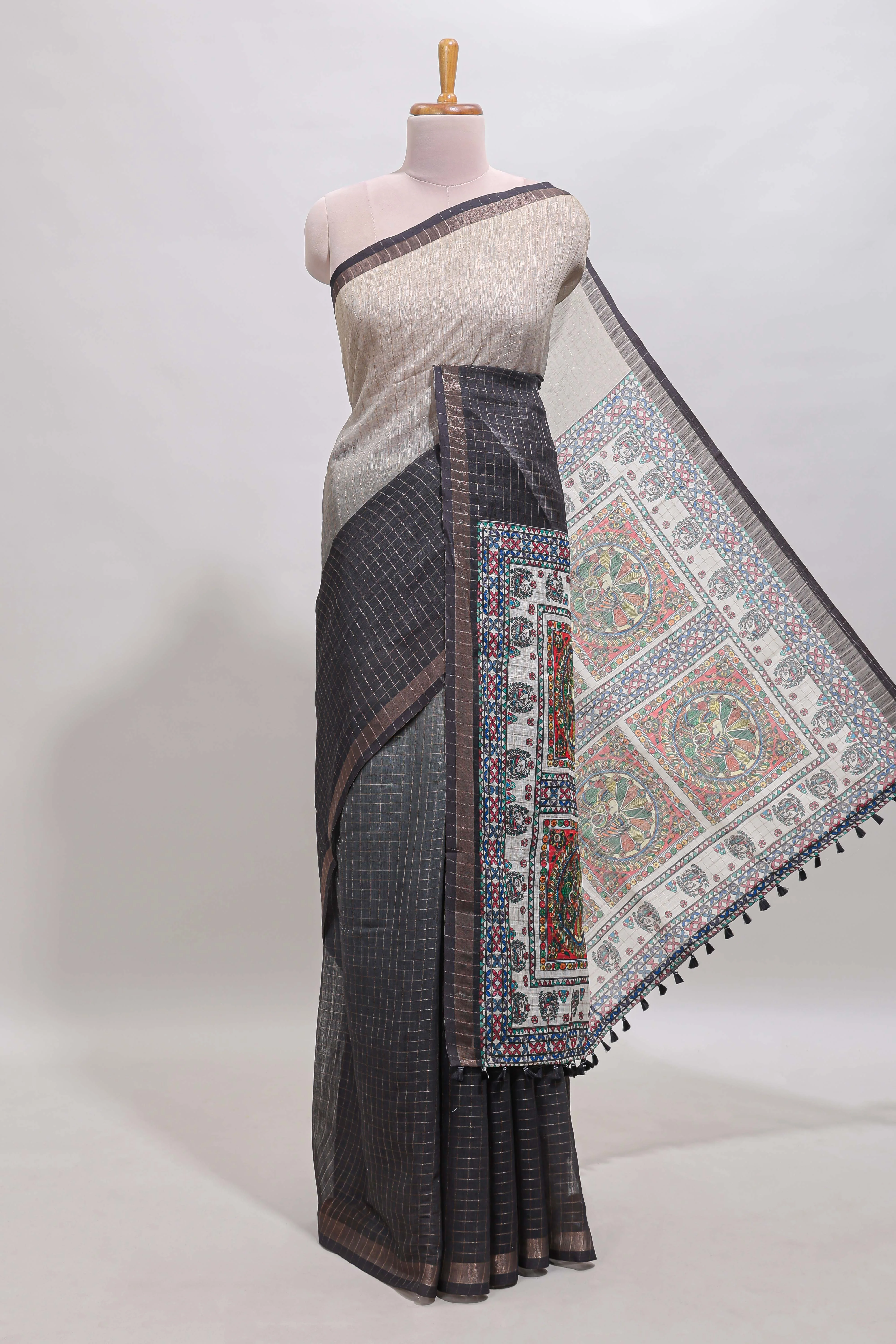 Cream & black dual shade checked floral design chanderi cotton saree with self zari border and matching blouse