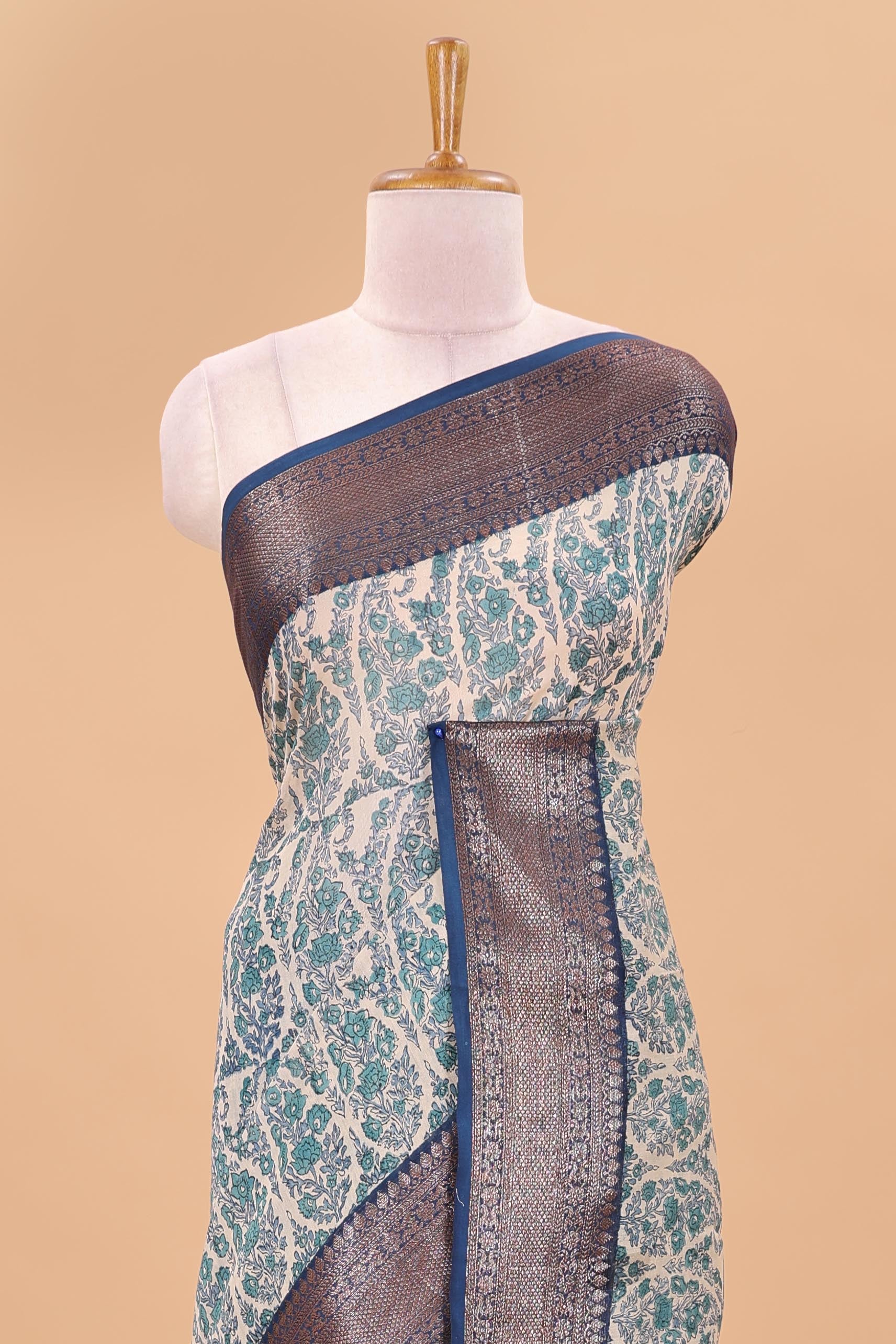 Cream paisley semi banaras printed saree with contrast zari border and pallu - Image 3