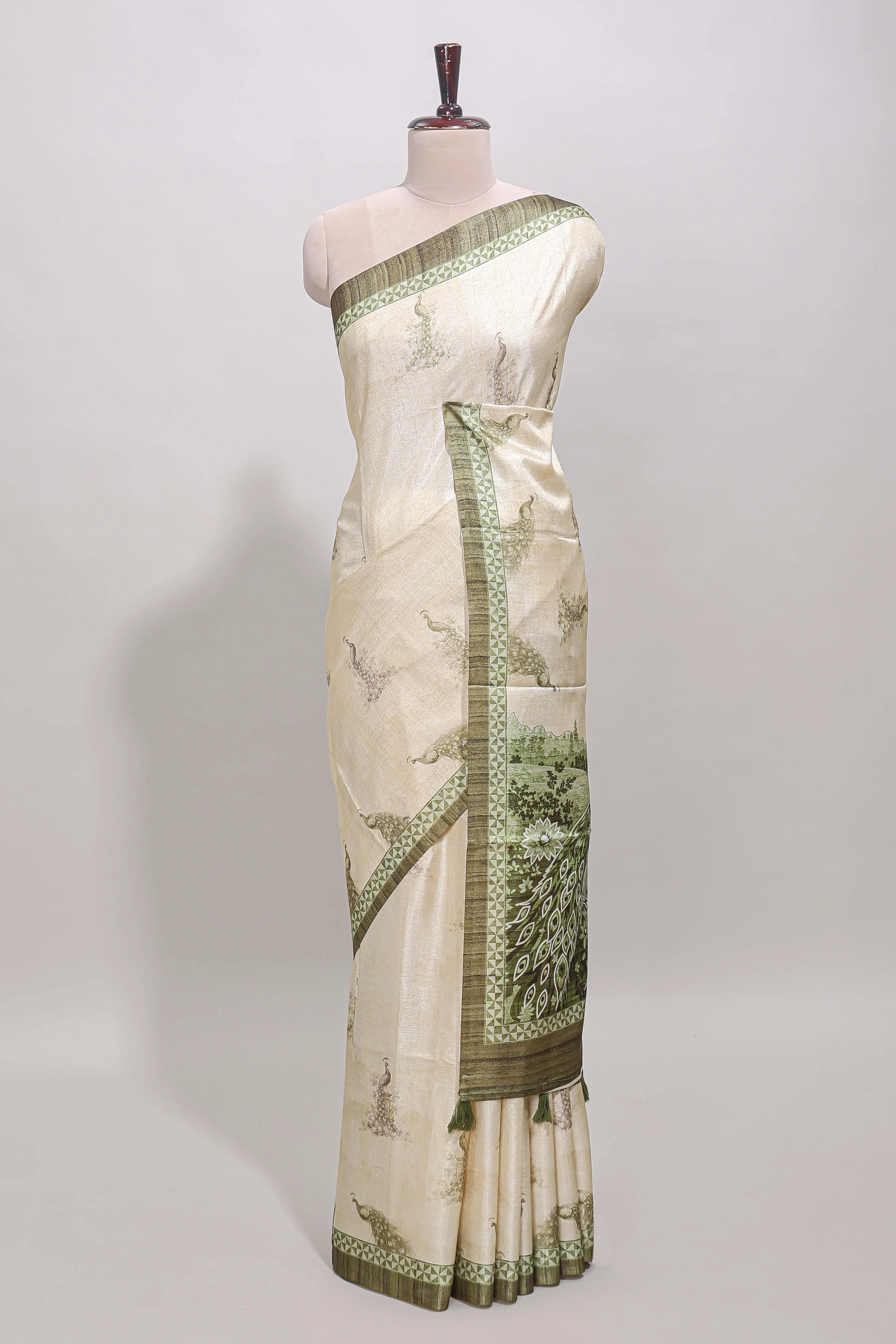 Cream peacock motifs tussar saree with contrast border and peacock printed pallu - Image 2
