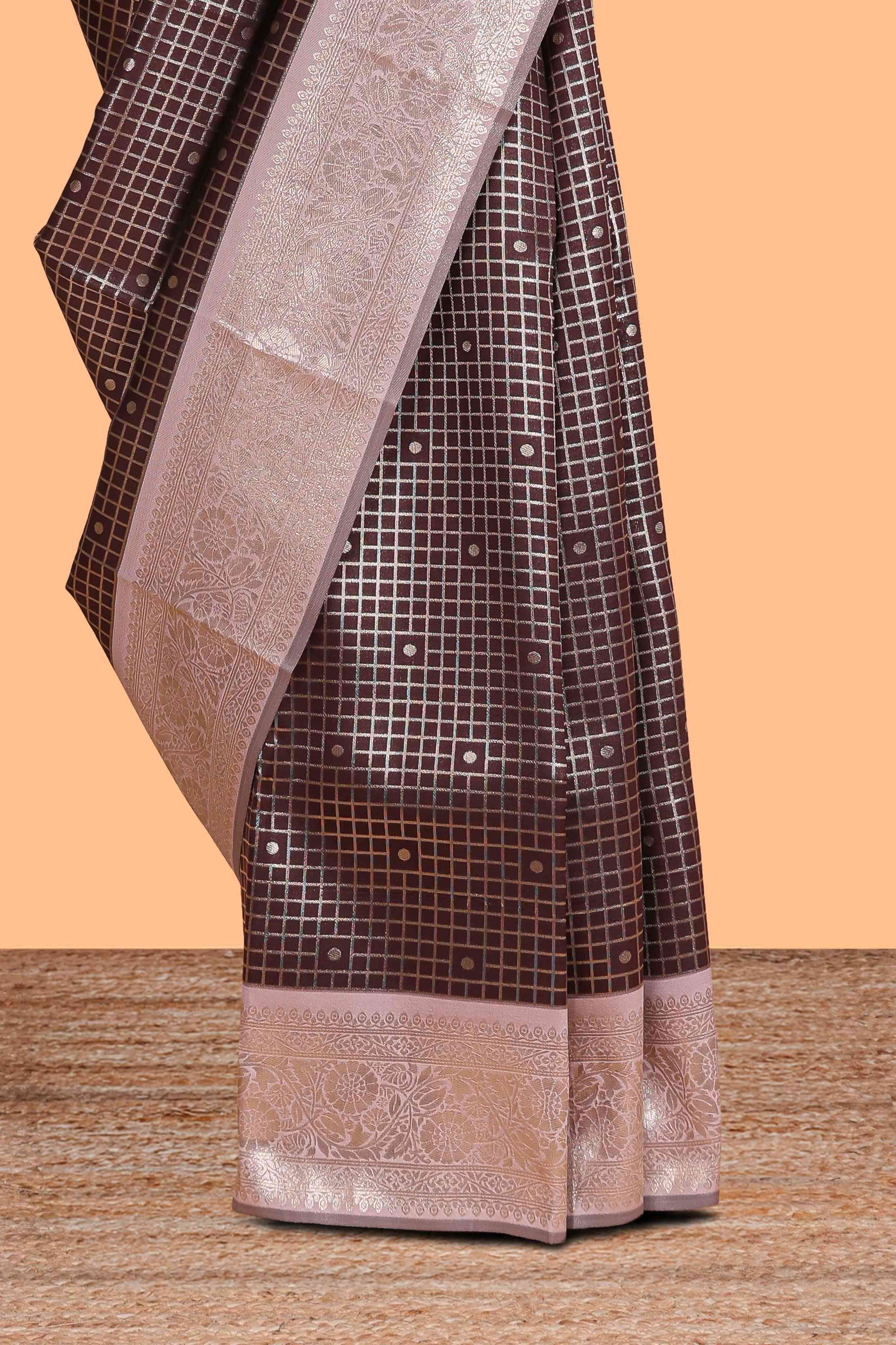 Dark brown checked floral motifs design semi soft silk saree with contrast border and blouse - Image 3