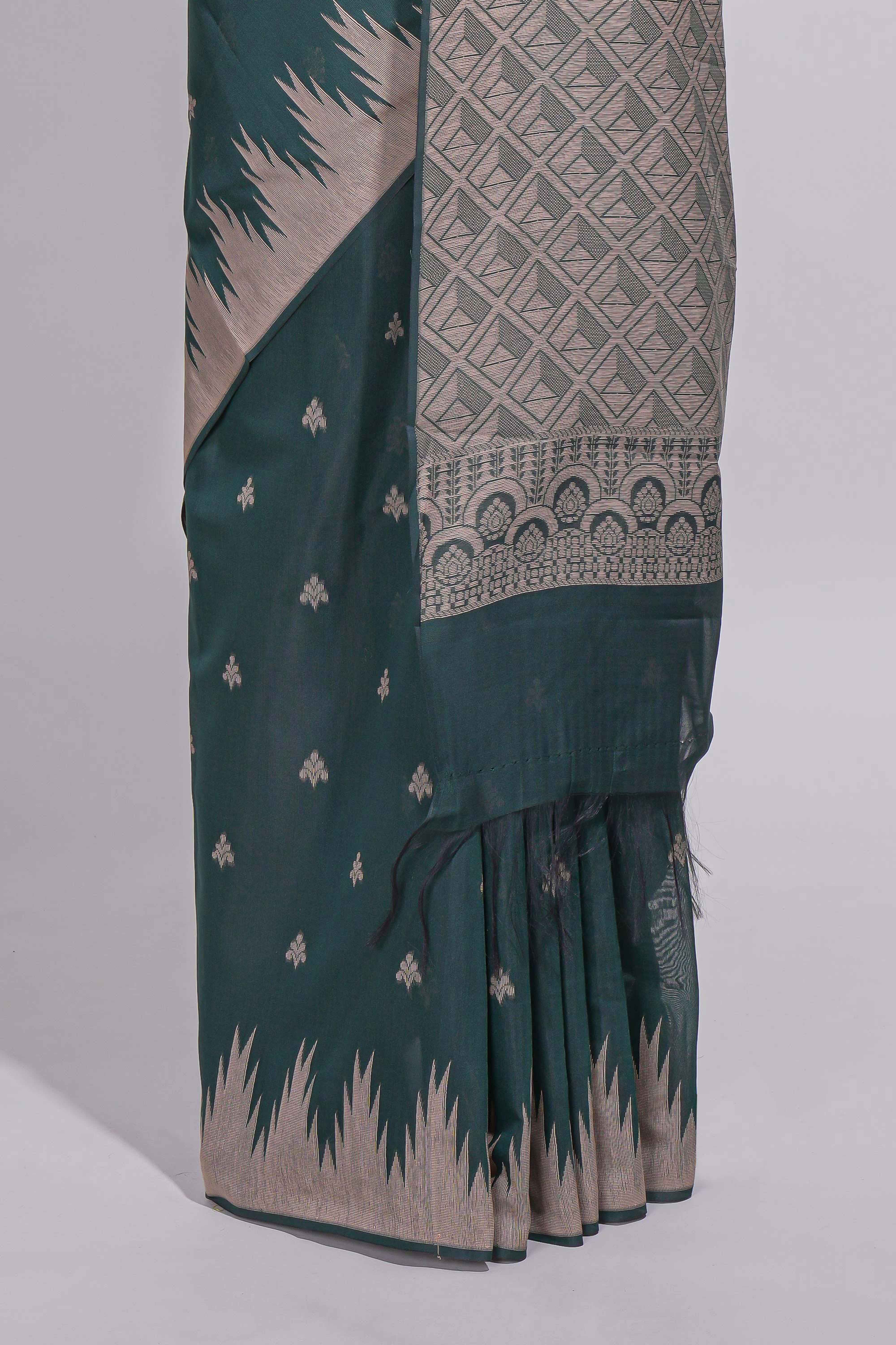 Dark green kotta cotton saee with gold zari buttas a zari border with temple design and zari woven pallu with matching blouse piece - Image 4