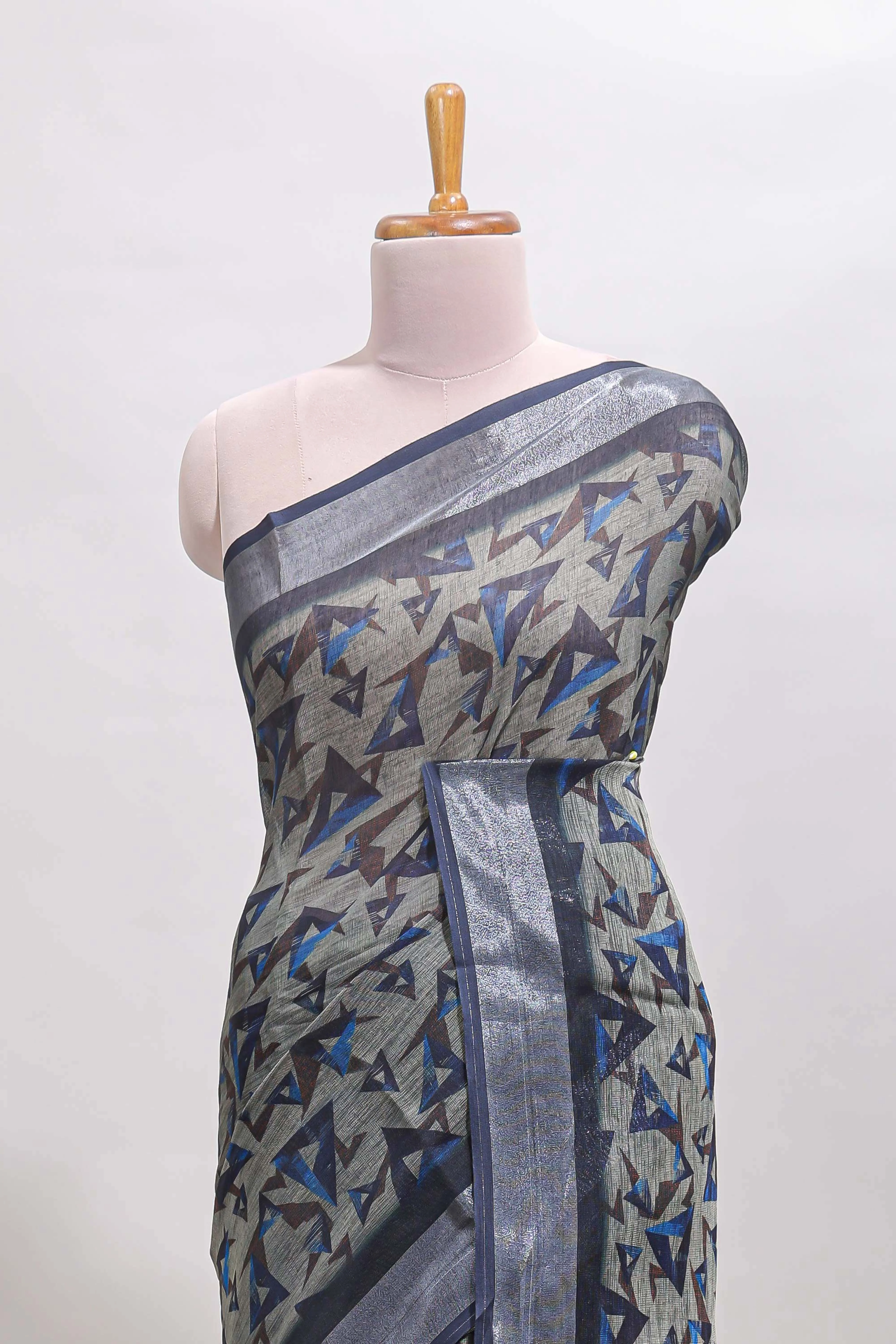 Dark sea green geometric design chanderi cotton saree with contrast zari border and printed blouse - Image 3