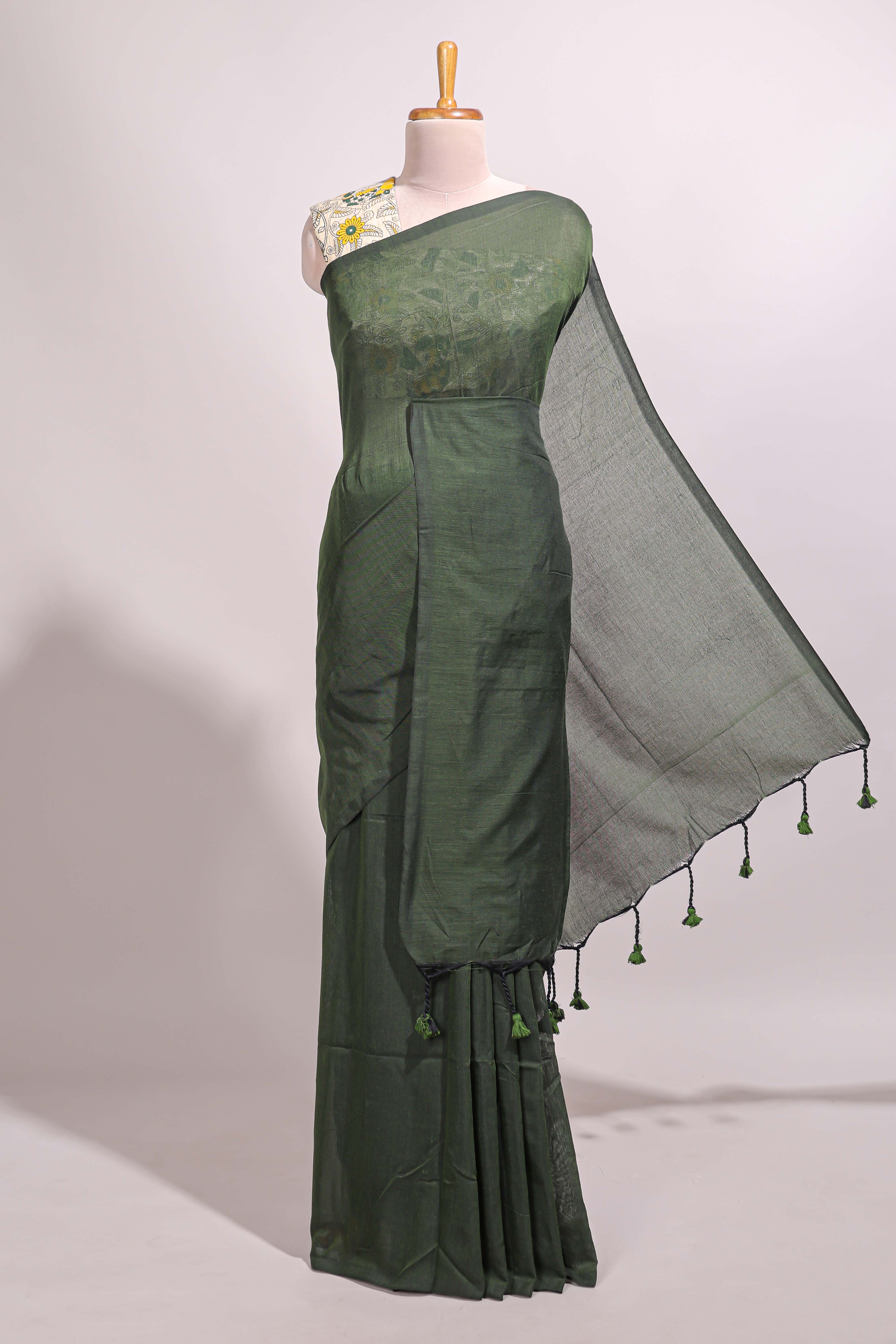 Deep green plain south cotton sarees with contrast floral printed blouse - Image 2