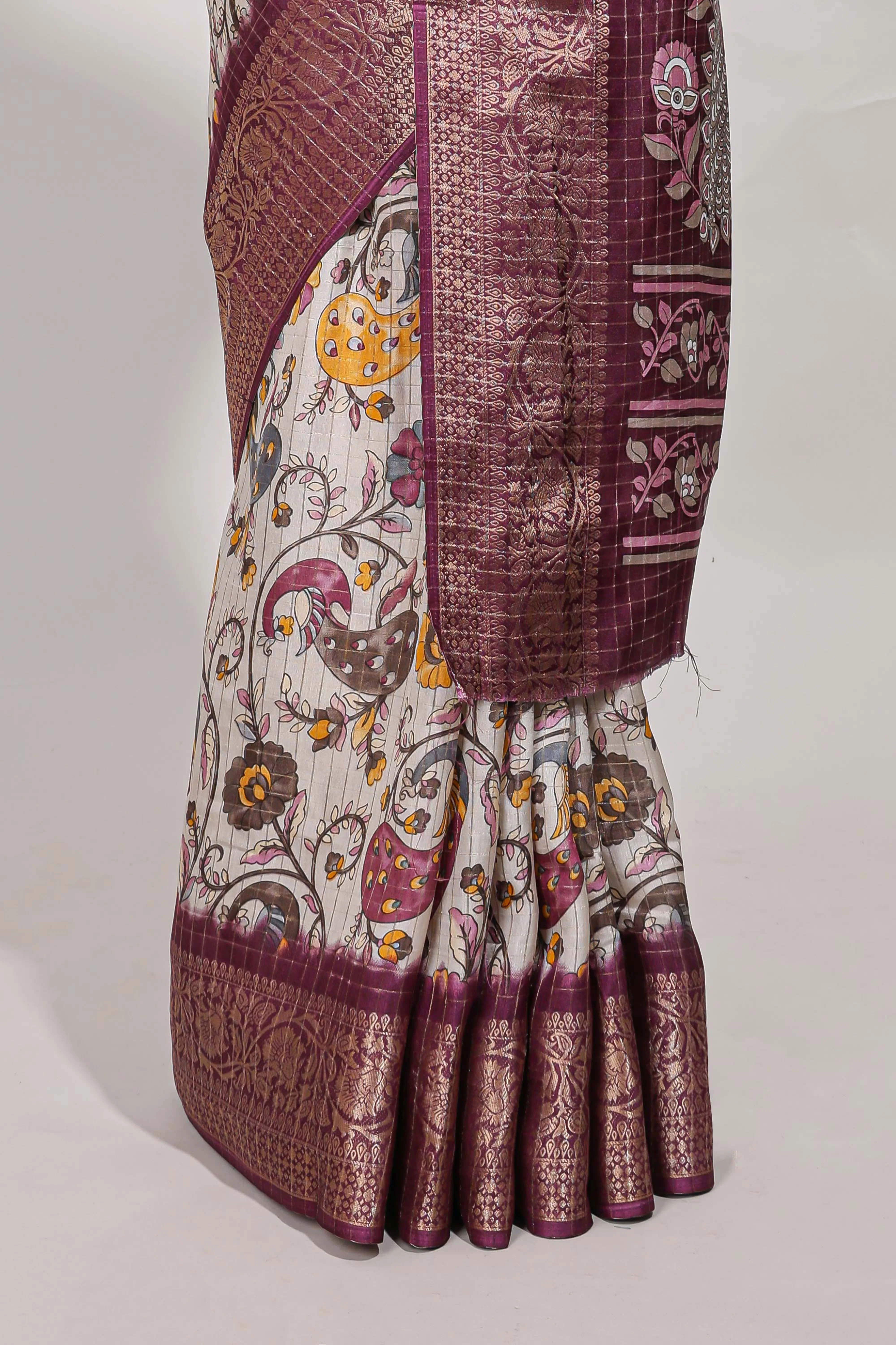 Dola silk saree all over  crepe floral printed  design with copper zari border and pallu - Image 4