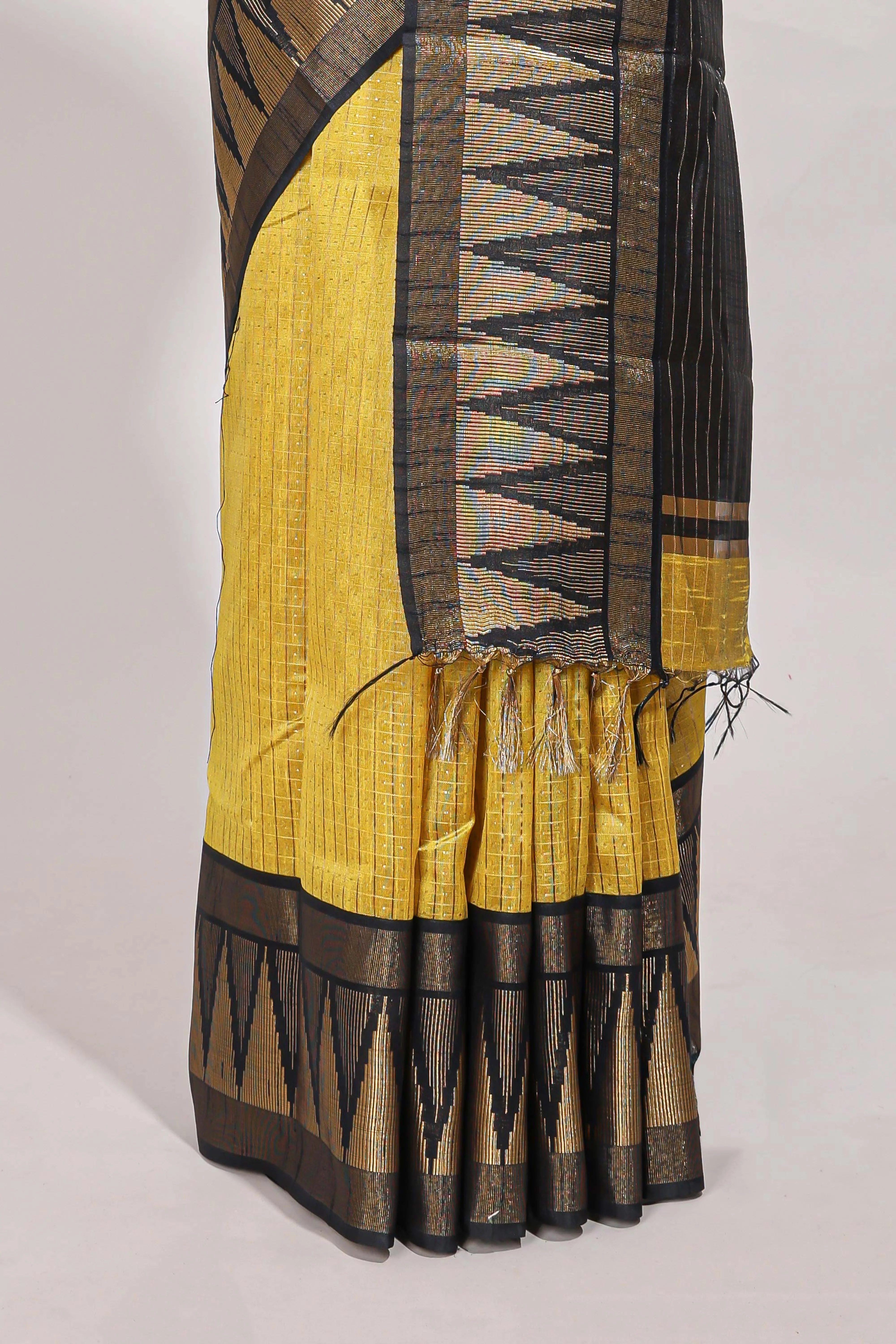Yellow semi tussar saree all-over fine checked zari with border geometric zig-zag metallic weaving and contrast blouse - Image 4