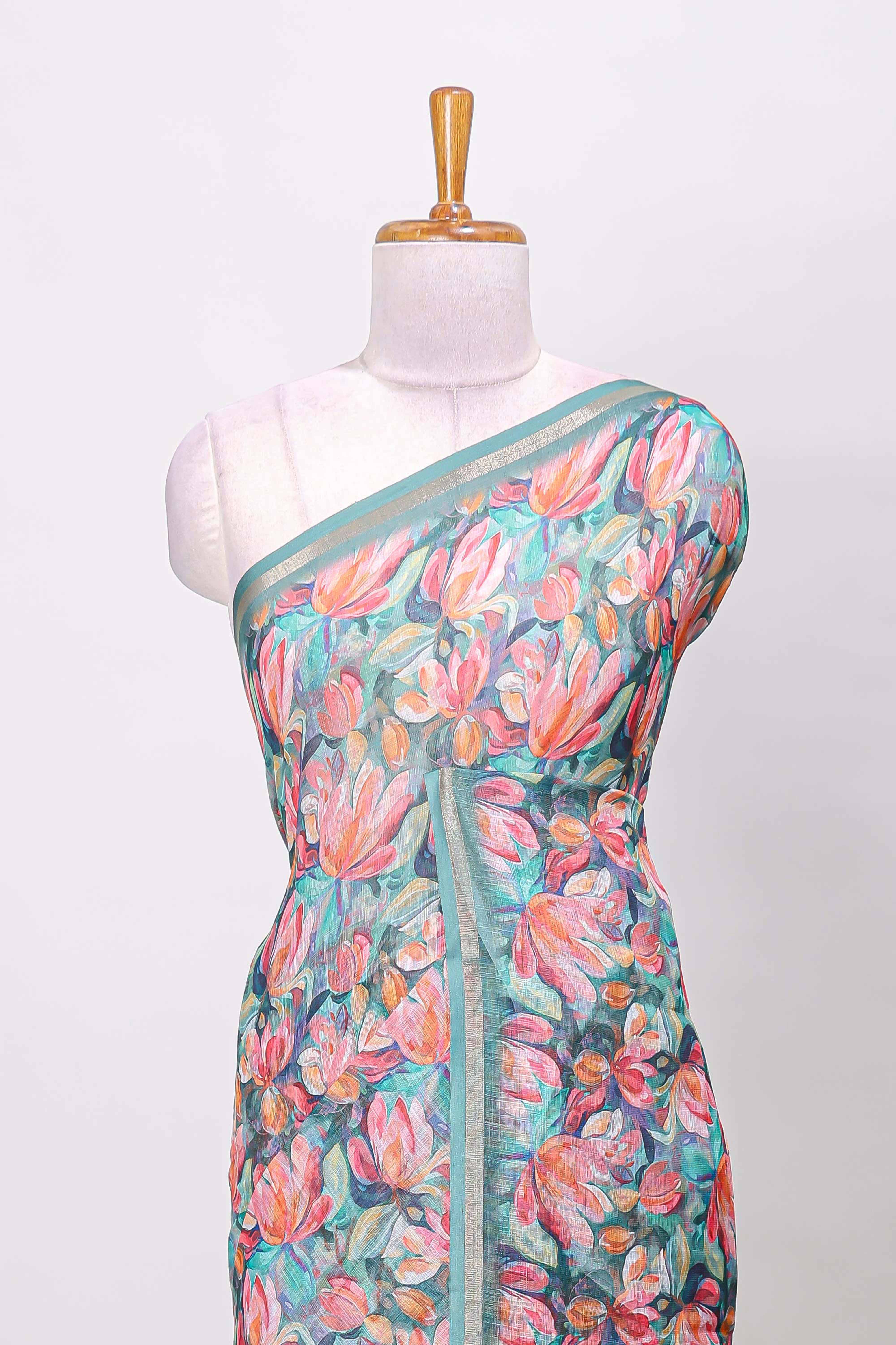 Green linen cotton saree with floral design and Ikkat motif pallu - Image 3