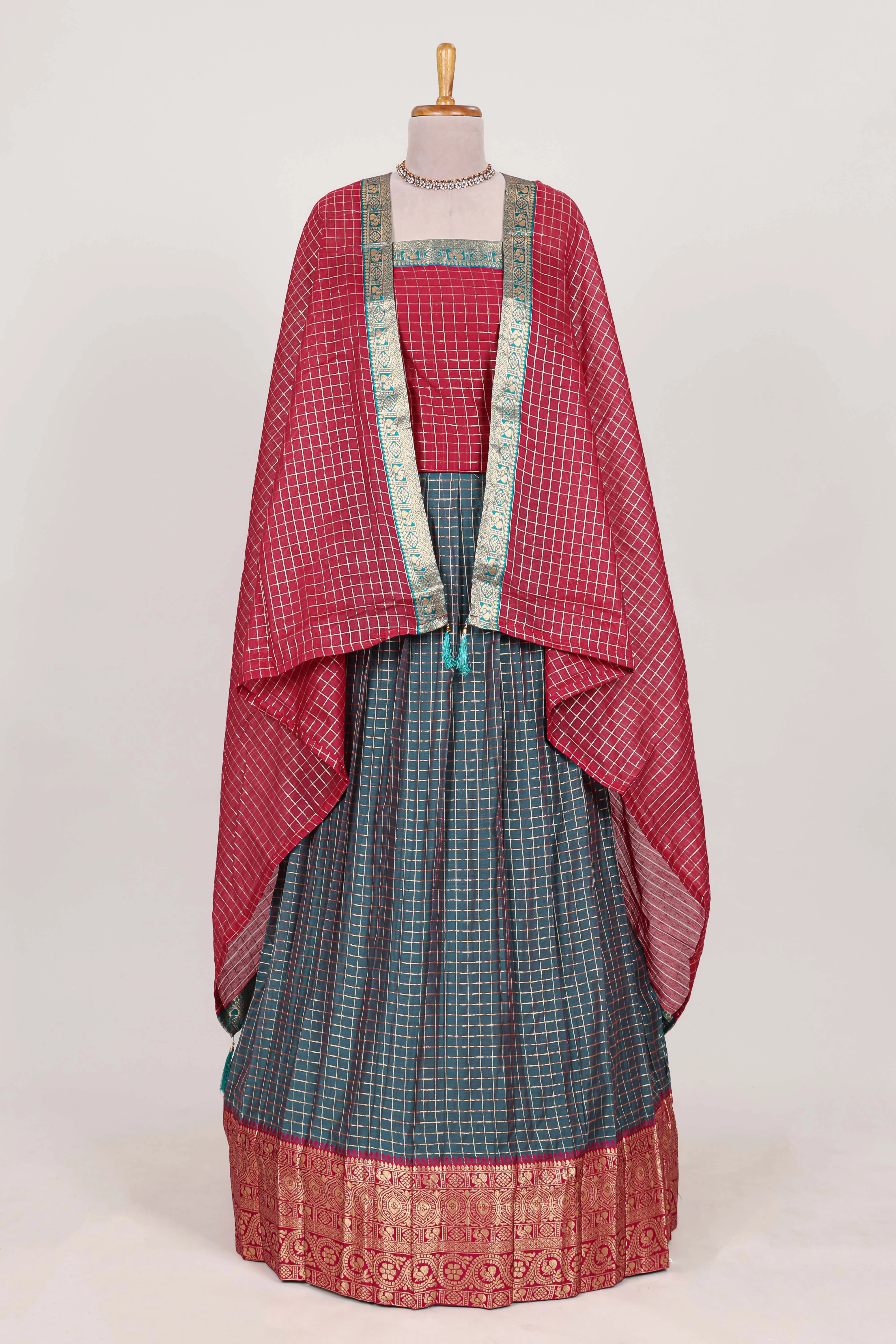 Grey and Rani pink Chettinad Art Cotton Half Saree with Gold Zari Checks And Traditional Border and Elegant Woven Detailing Shawl - Image 3