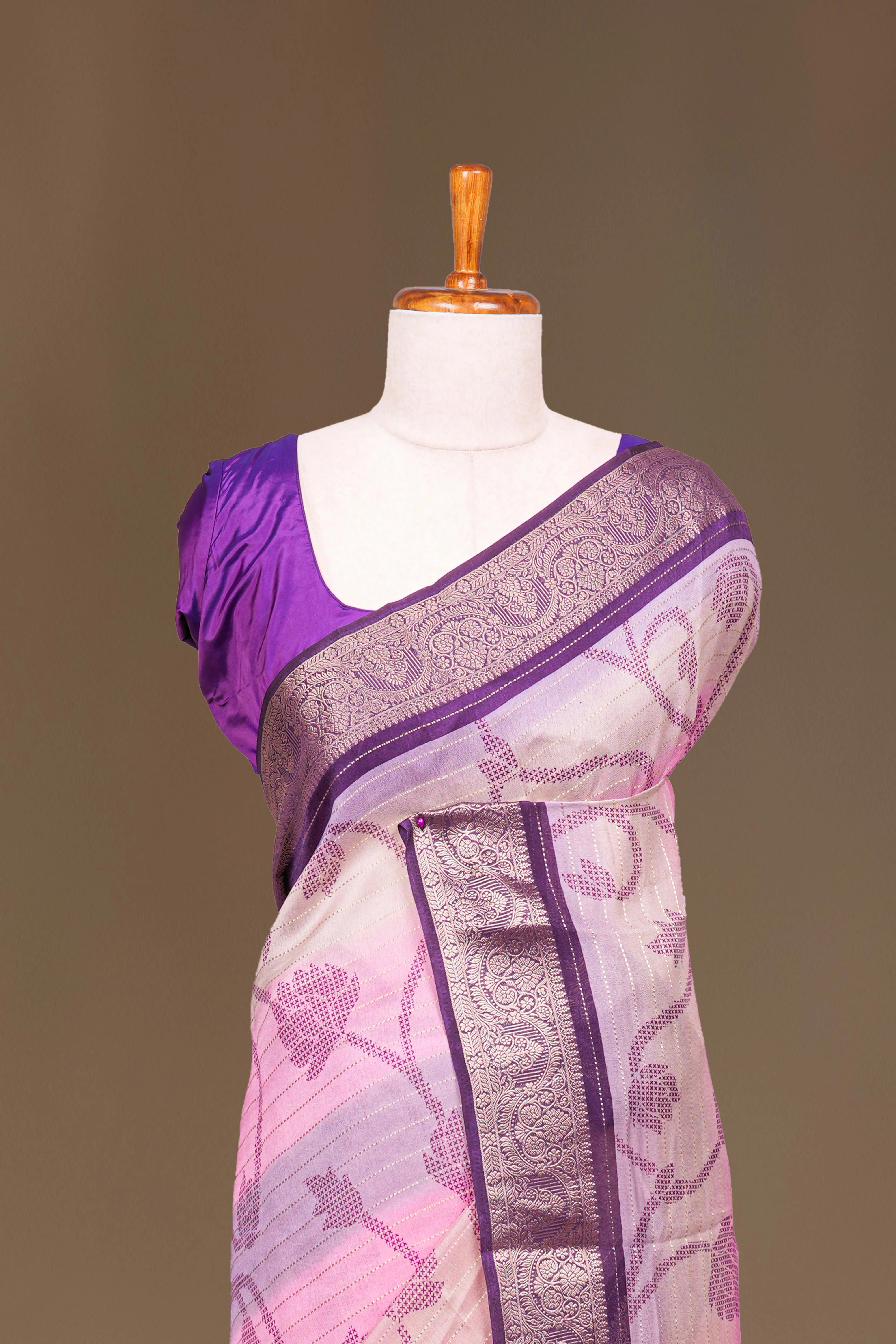 Marsh Mellow Sarees - Image 3