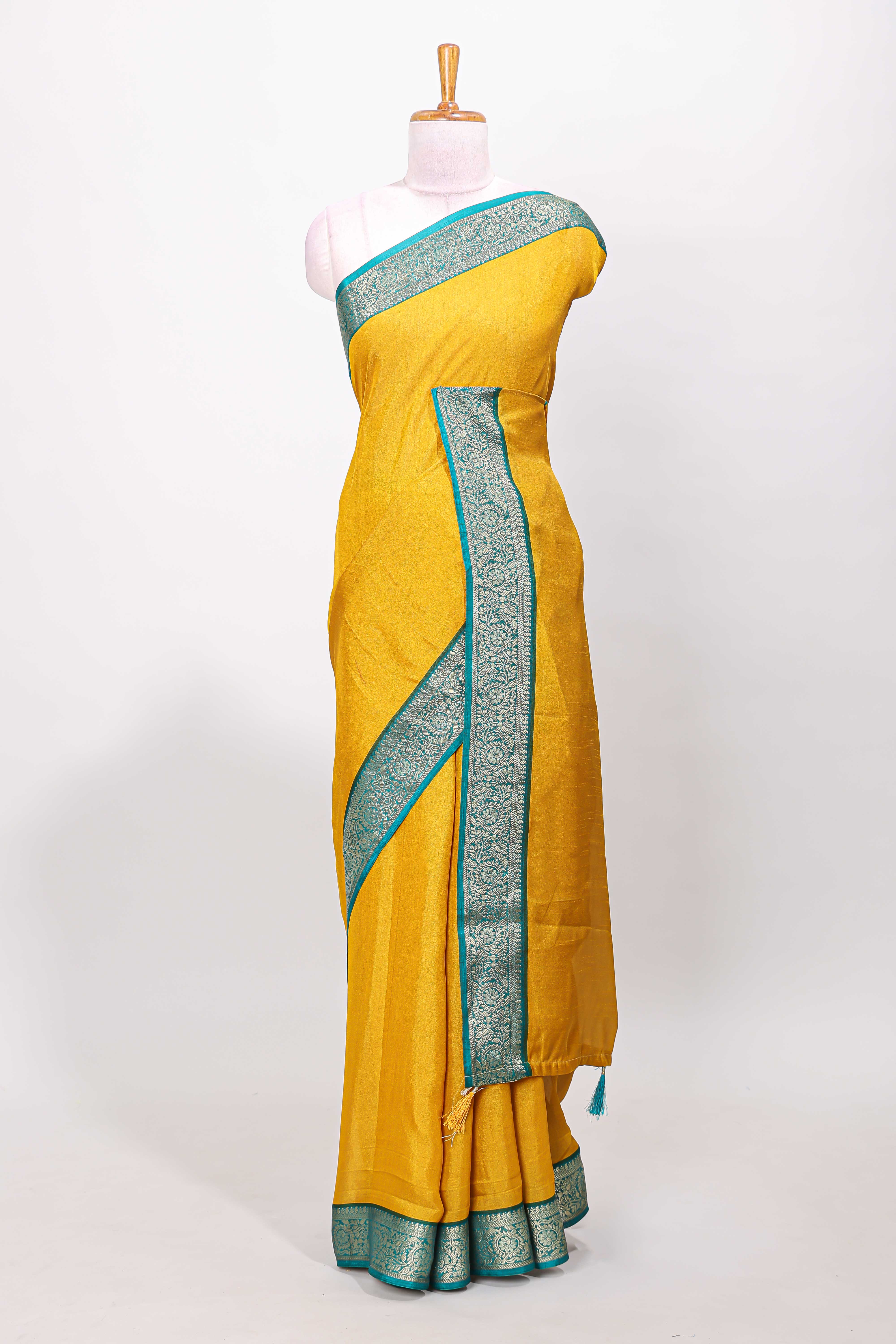 Mustard marsh mellow plain saree with contrast gold zari border and butta blouse - Image 2