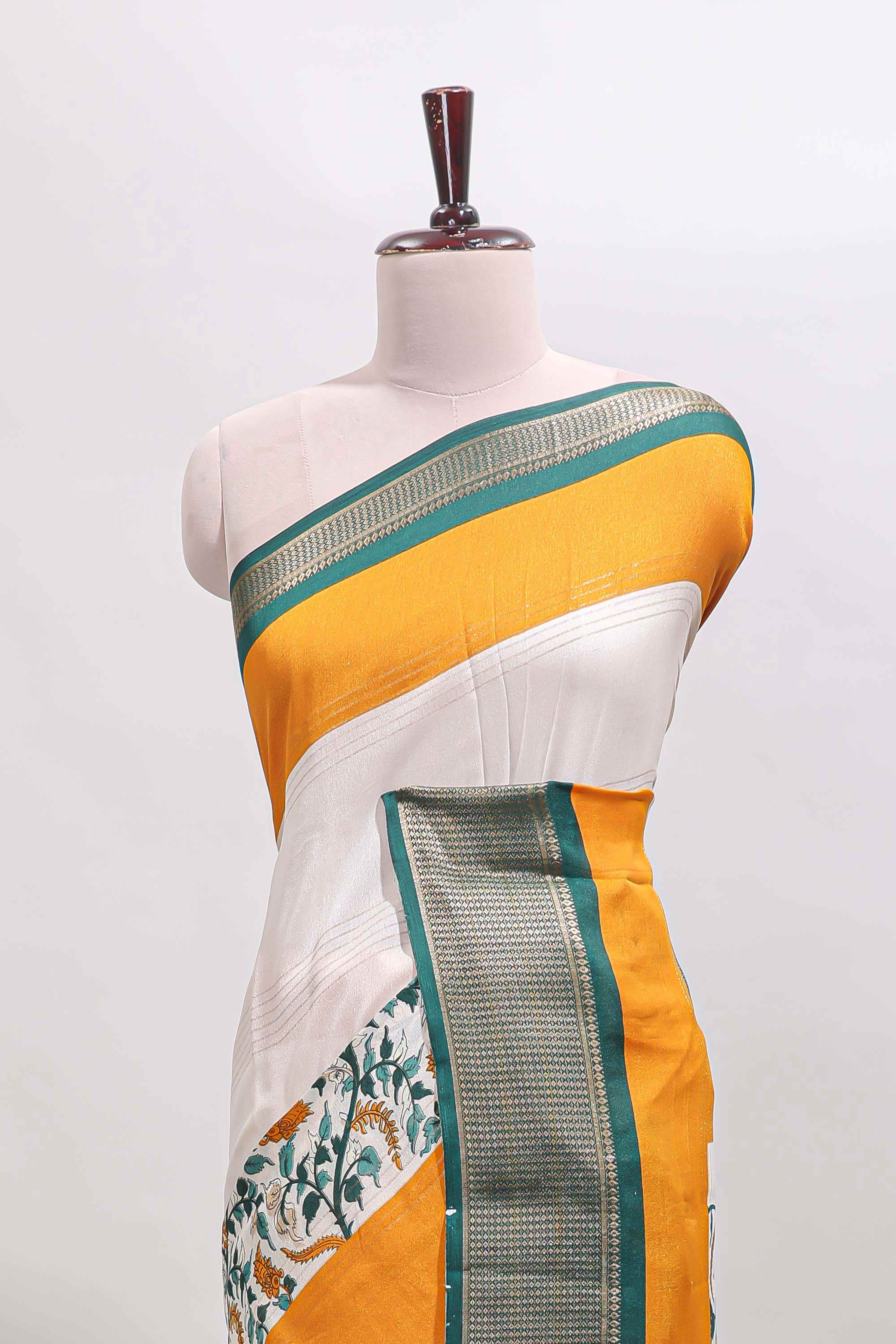 Mustard & white zari striped floral design marsh mellow saree with contrast zari border and blouse - Image 3