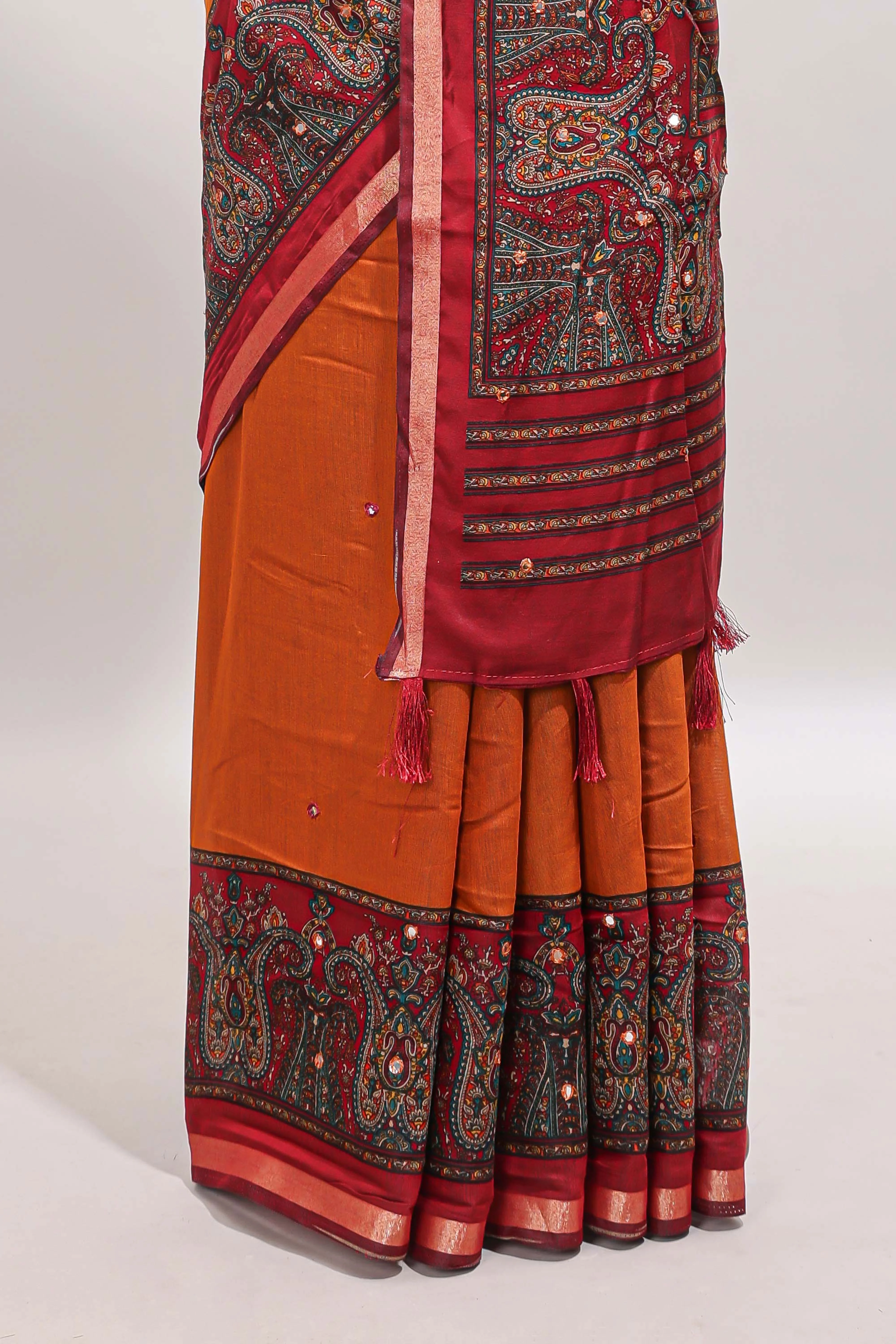 Orange mirror work embroidery design marsh mellow saree with contrast border and printed blouse - Image 4