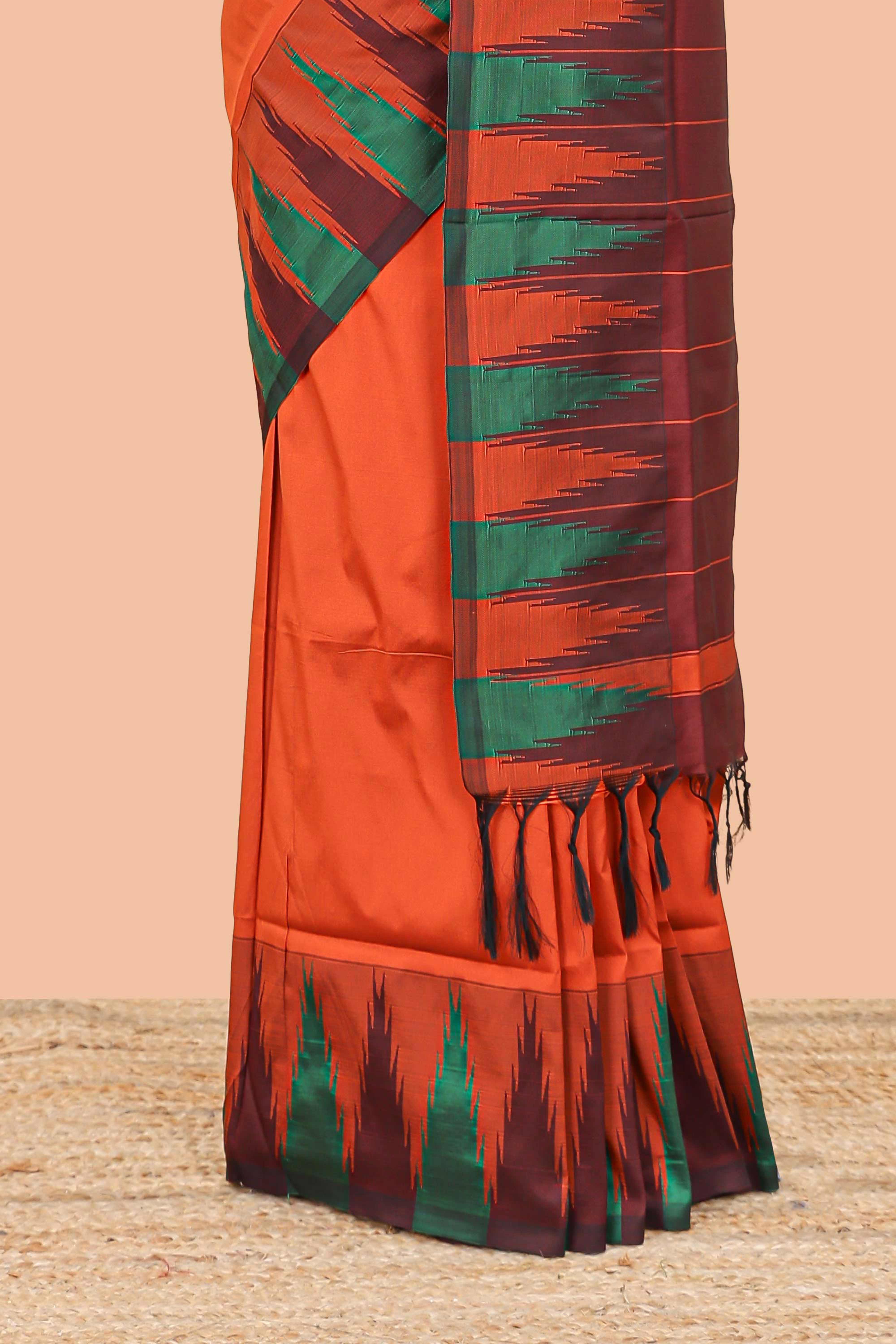 Orange plain poly cotton saree with contrast pallu and geometric border - Image 4