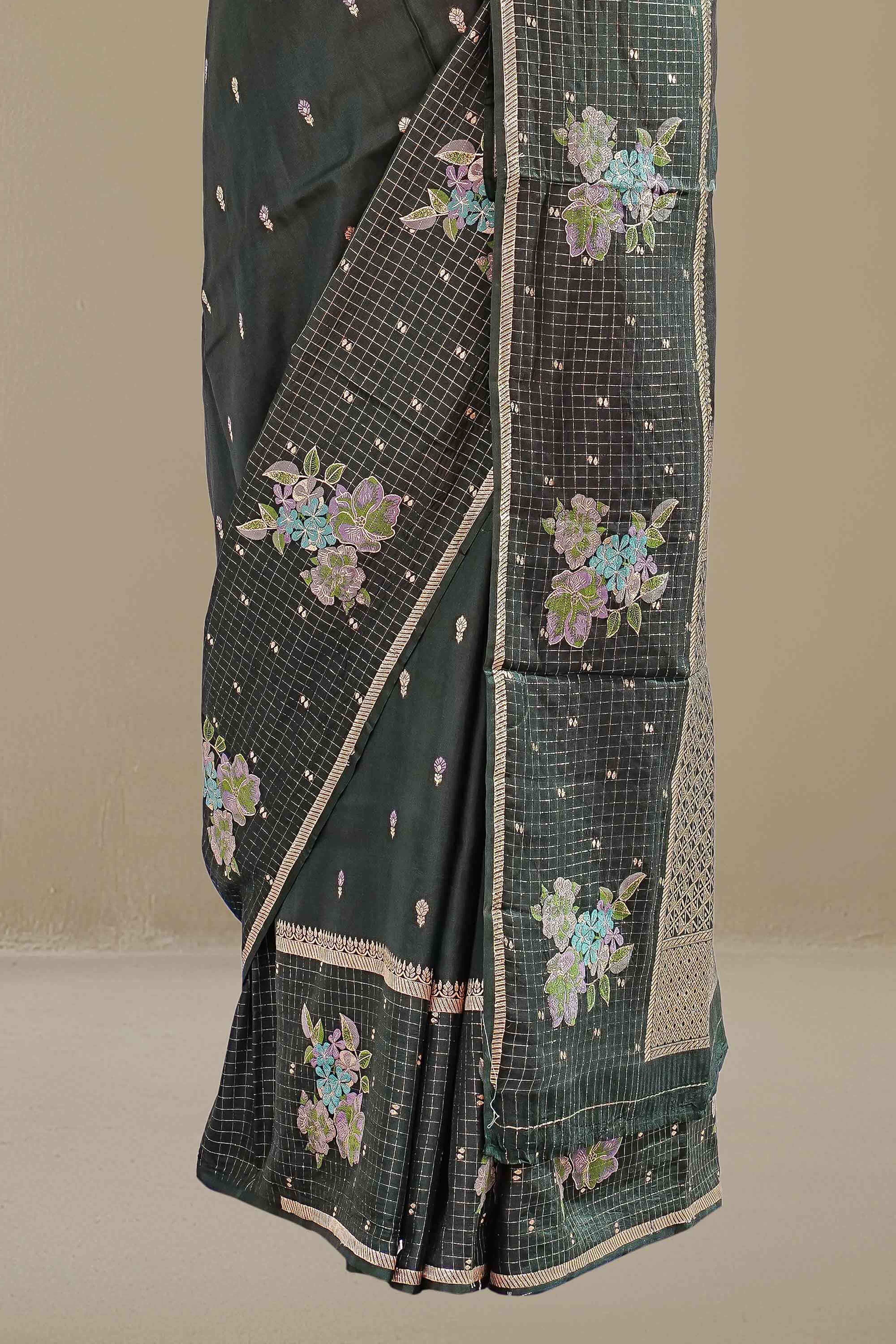 Mushru Silk With Gold Zari Round Designs Self Border - Image 4
