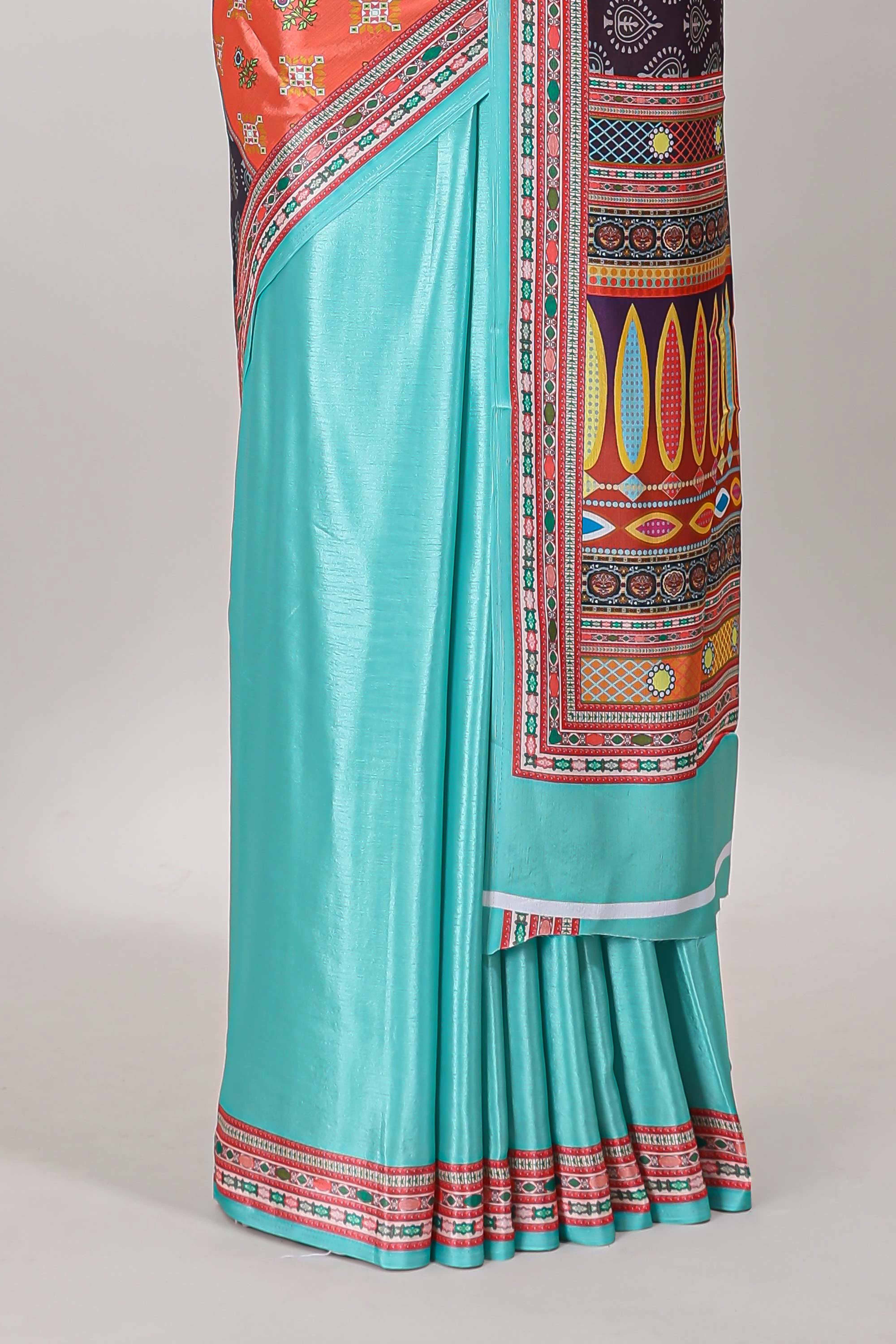 Turquoise green geometric pattern & floral design masakali saree with self border and matching blouse - Image 4