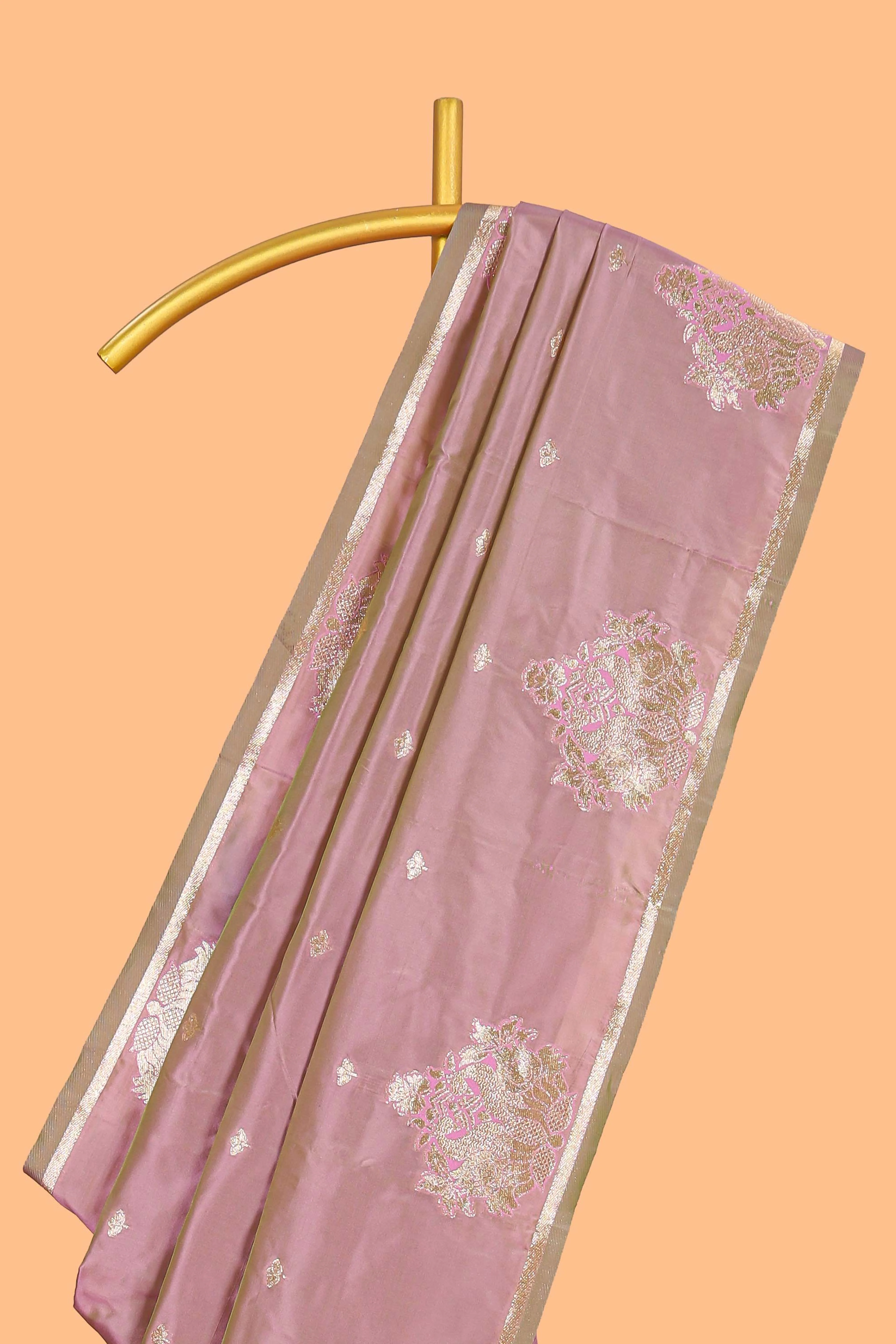 Peach colour Semi soft silk with  gold zari floral motifs border with peacock motifs and matching blouse - Image 2