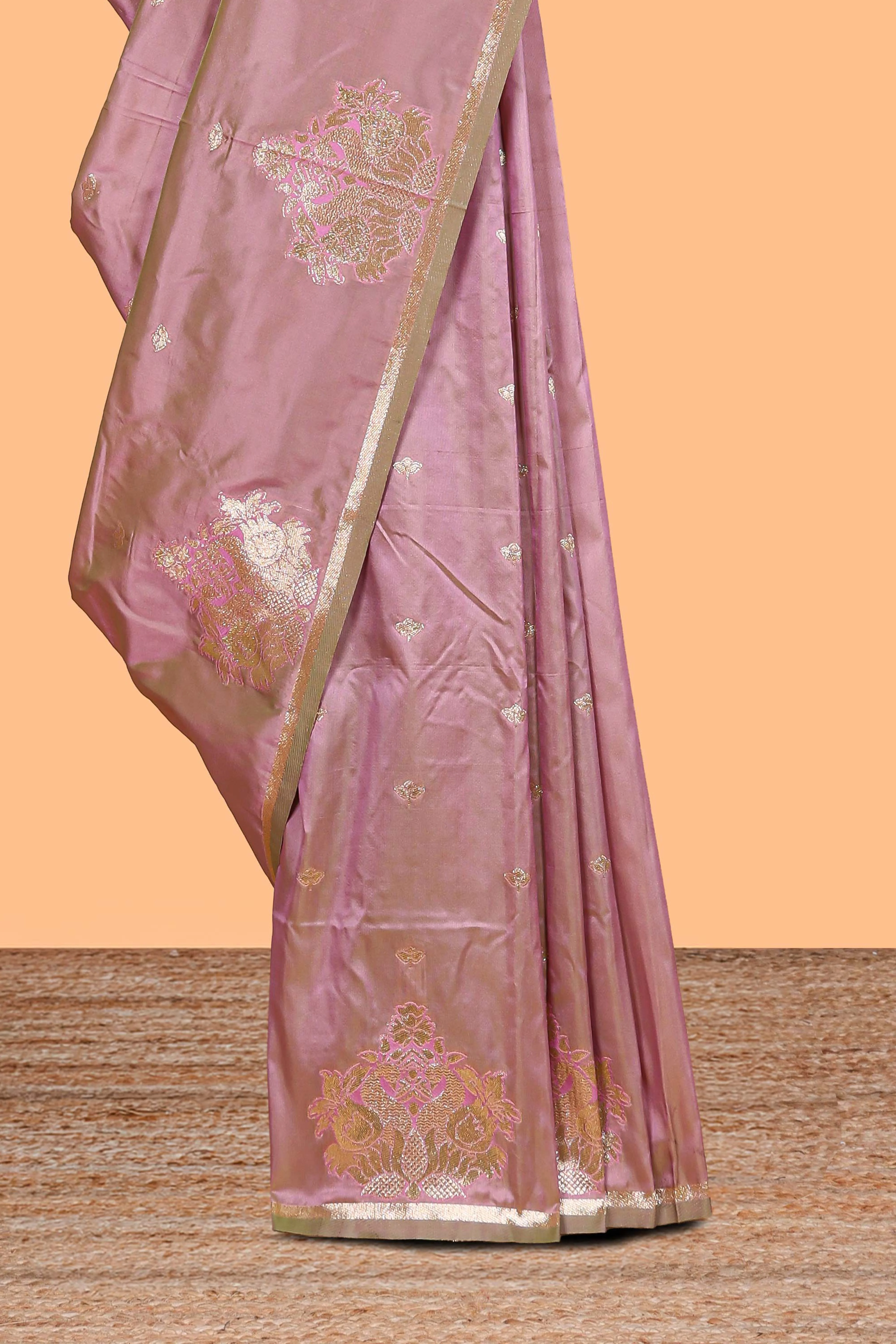 Peach colour Semi soft silk with  gold zari floral motifs border with peacock motifs and matching blouse - Image 3