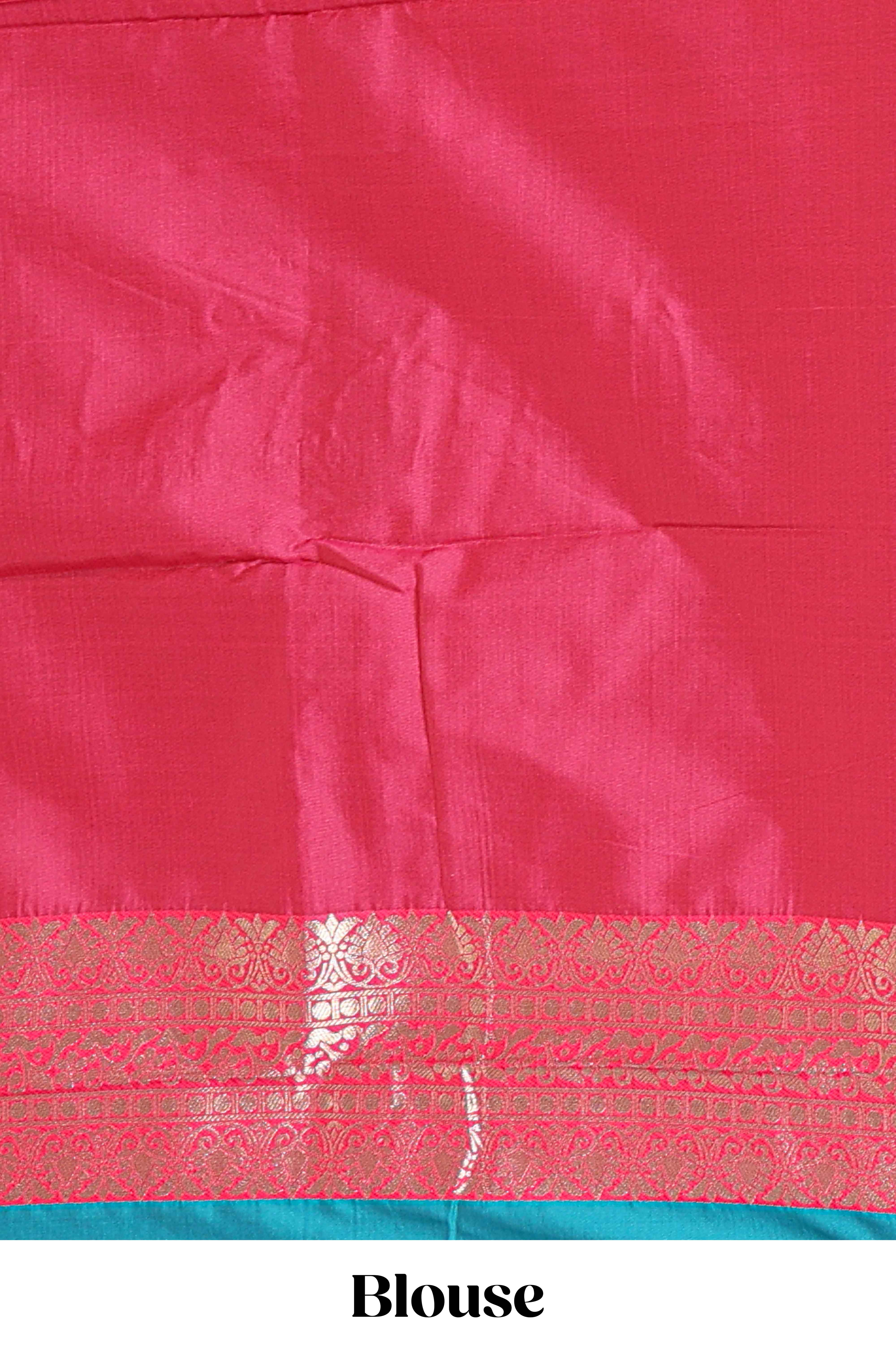 Peacock Green Checked Art Silk Saree with Rich Gold Zari Border and Grand Zari Woven Pallu with Contrast Blouse - Image 5