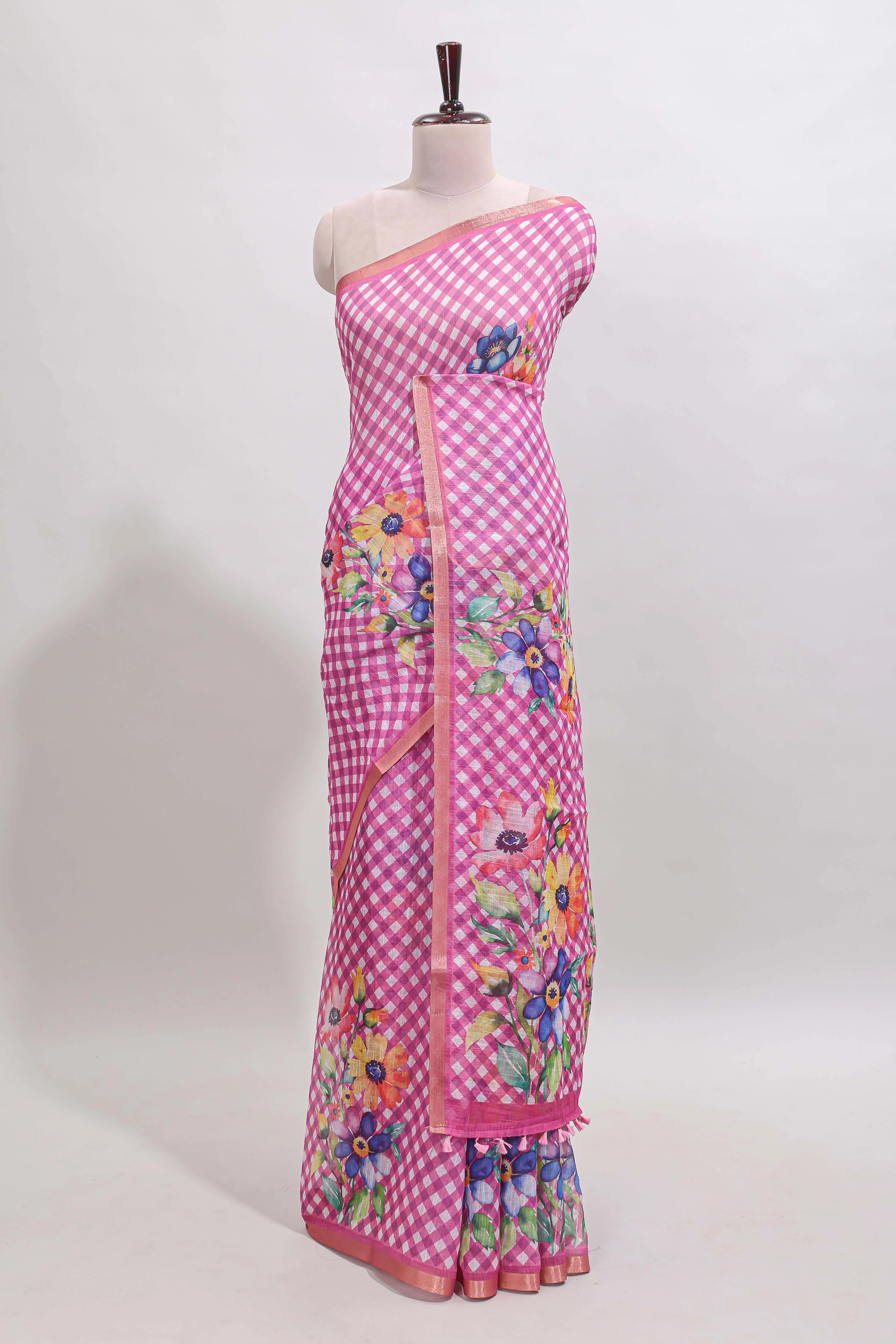 Pink checked floral design linen cotton saree with self zari border and matching blouse - Image 2