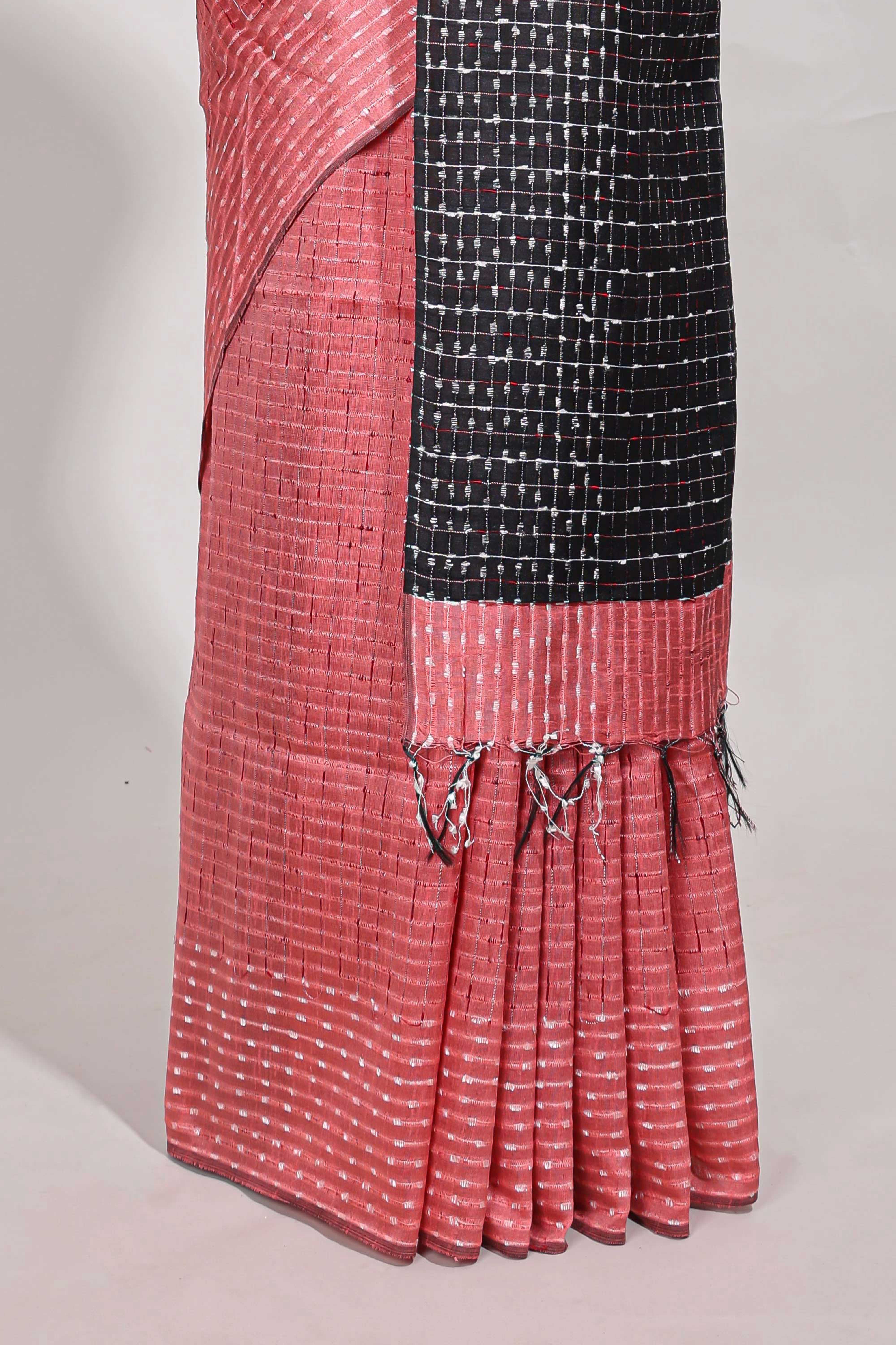 Pink semi tussar saree all embroidery work with contrast thread work pallu and contrast blouse - Image 4