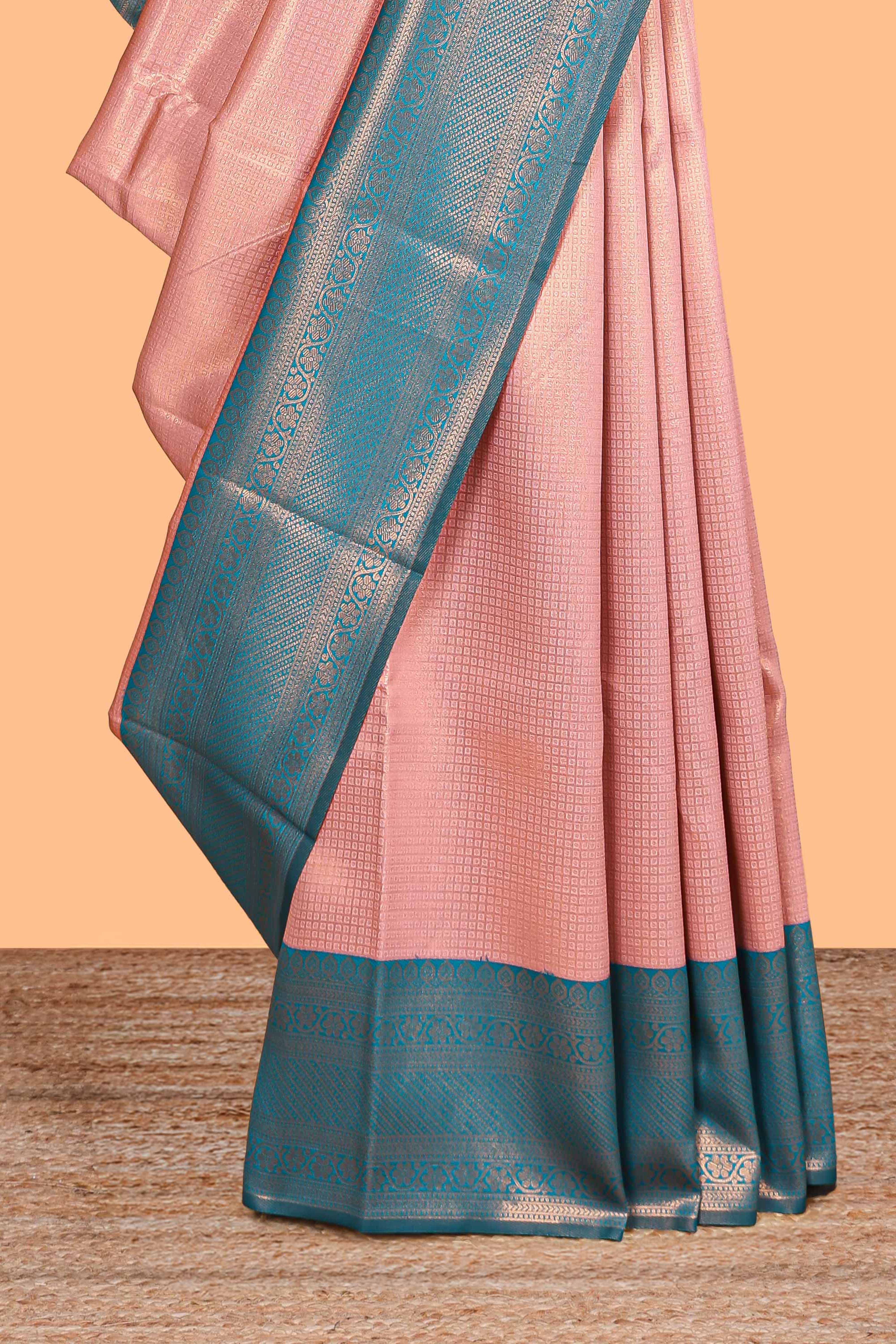 Pink small zari checked design litchi silk saree with contrast zari border and blouse - Image 3
