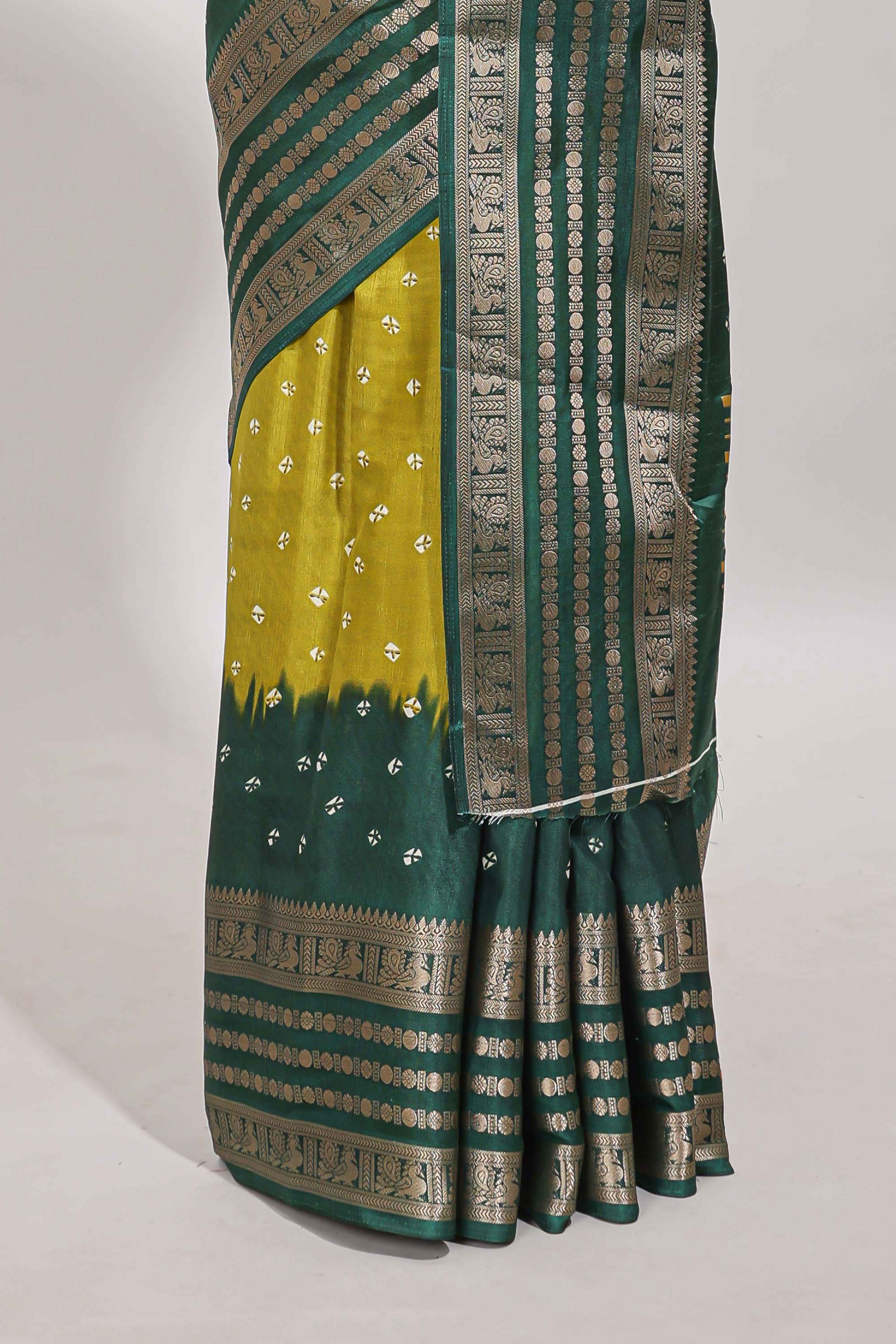 Lemon yellow unique buttas dola silk saree with contrast zari border and blouse - Image 4