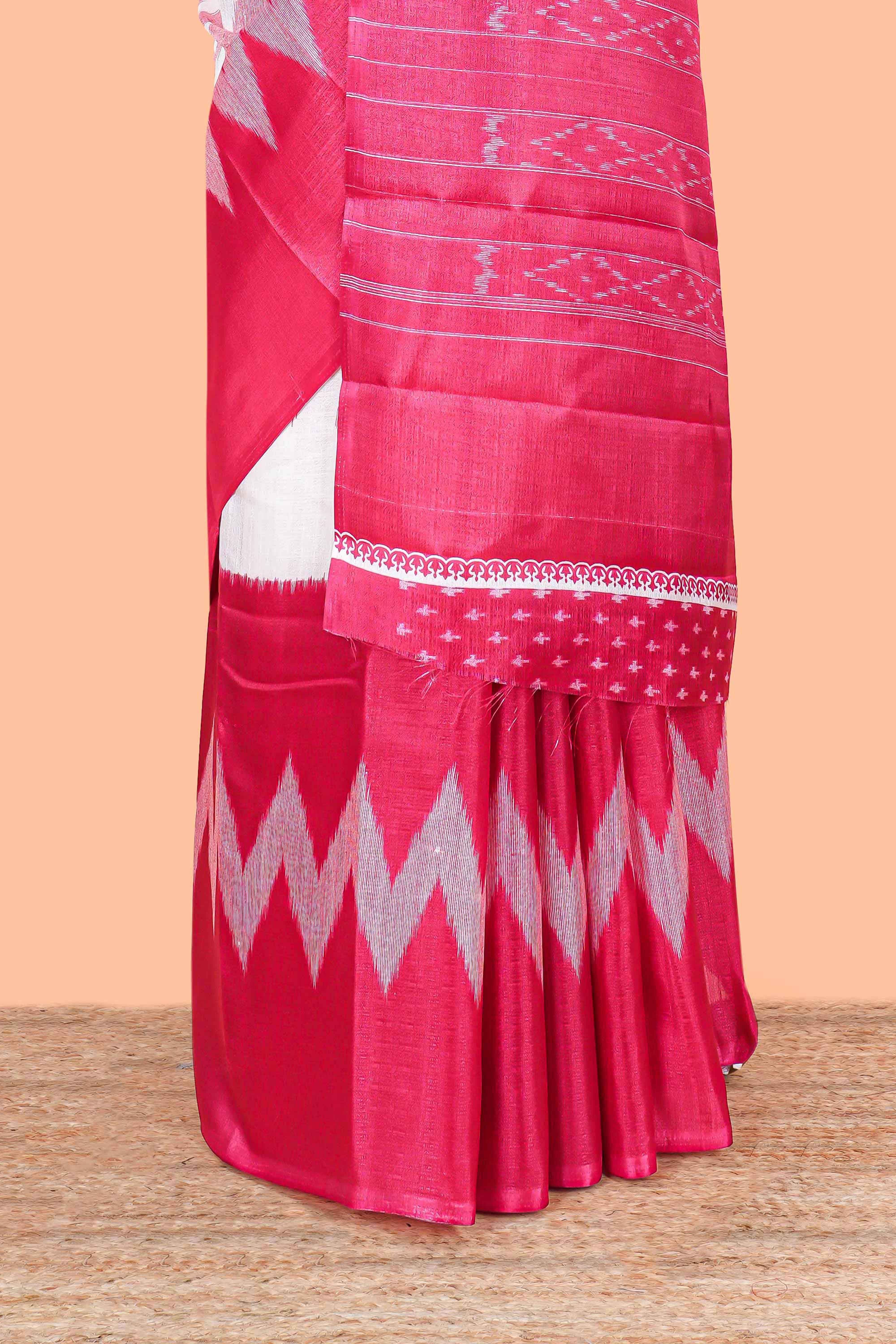Pink & white geometric ikkat style south cotton saree with striped pallu and blouse - Image 4