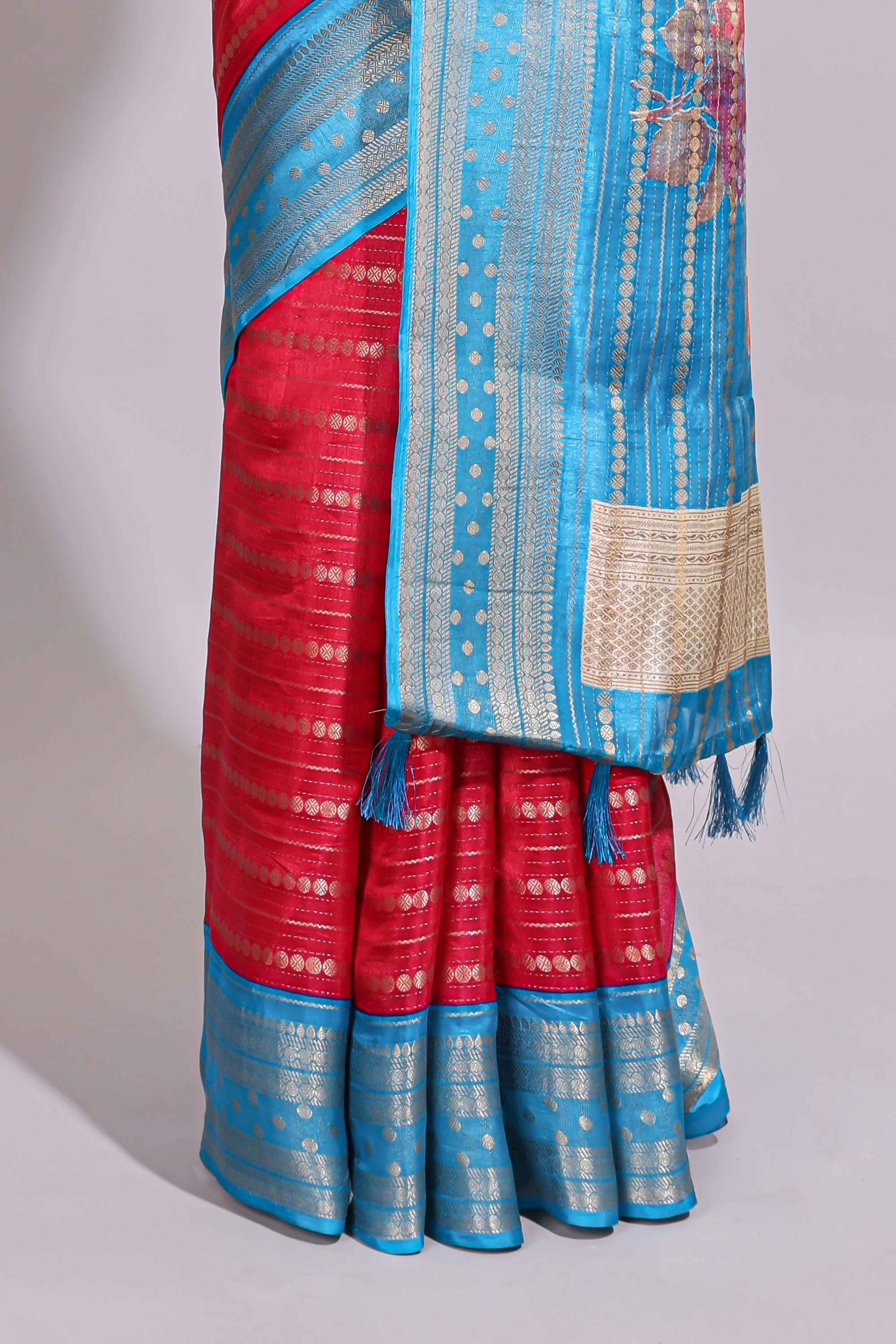 Pink zari striped dola silk saree with contrast border and floral printed pallu - Image 4