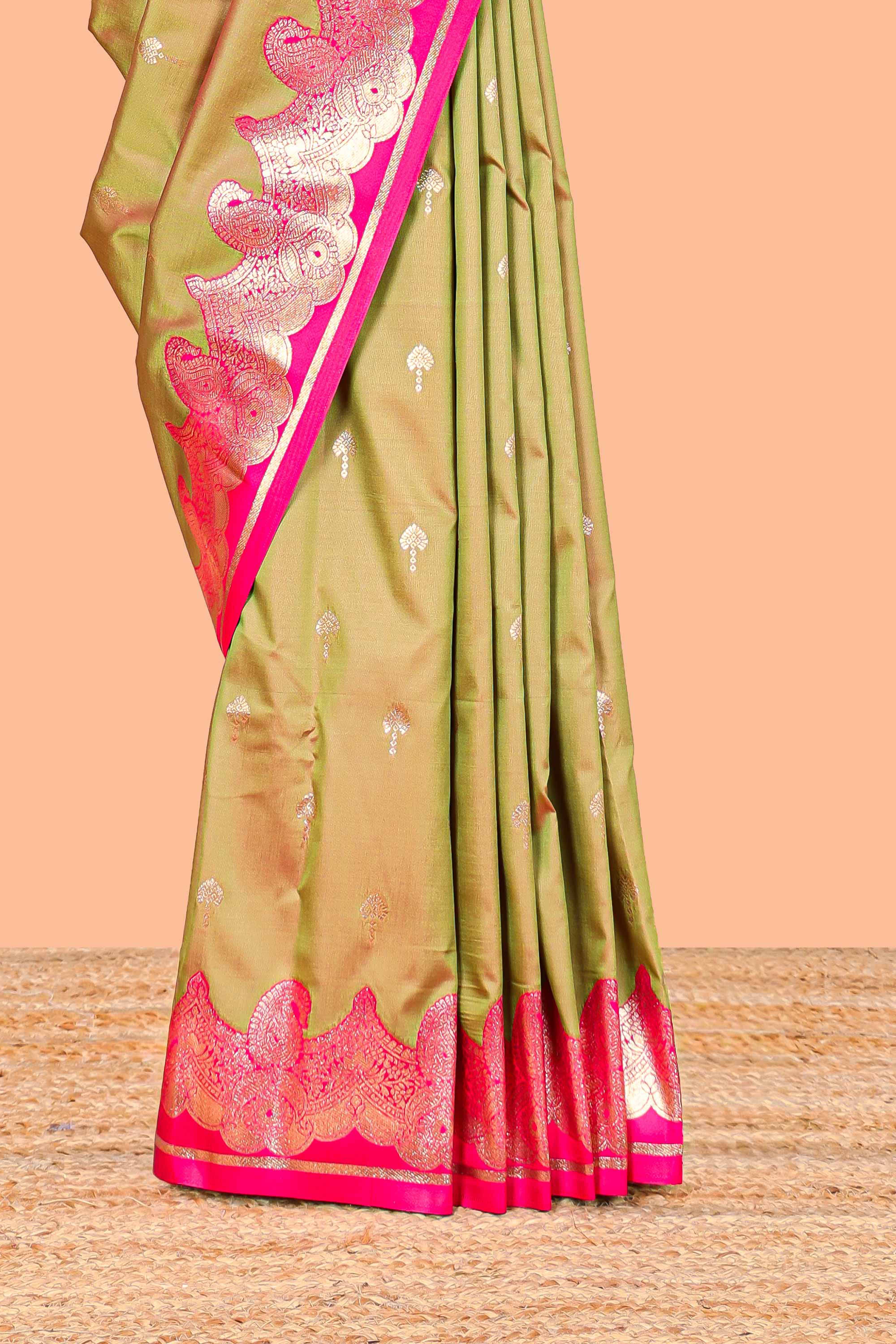Semi Soft Silk Saree Body All over Golden Zari Butta And Mango Motifs Zari Border With Rich Pallu - Image 3