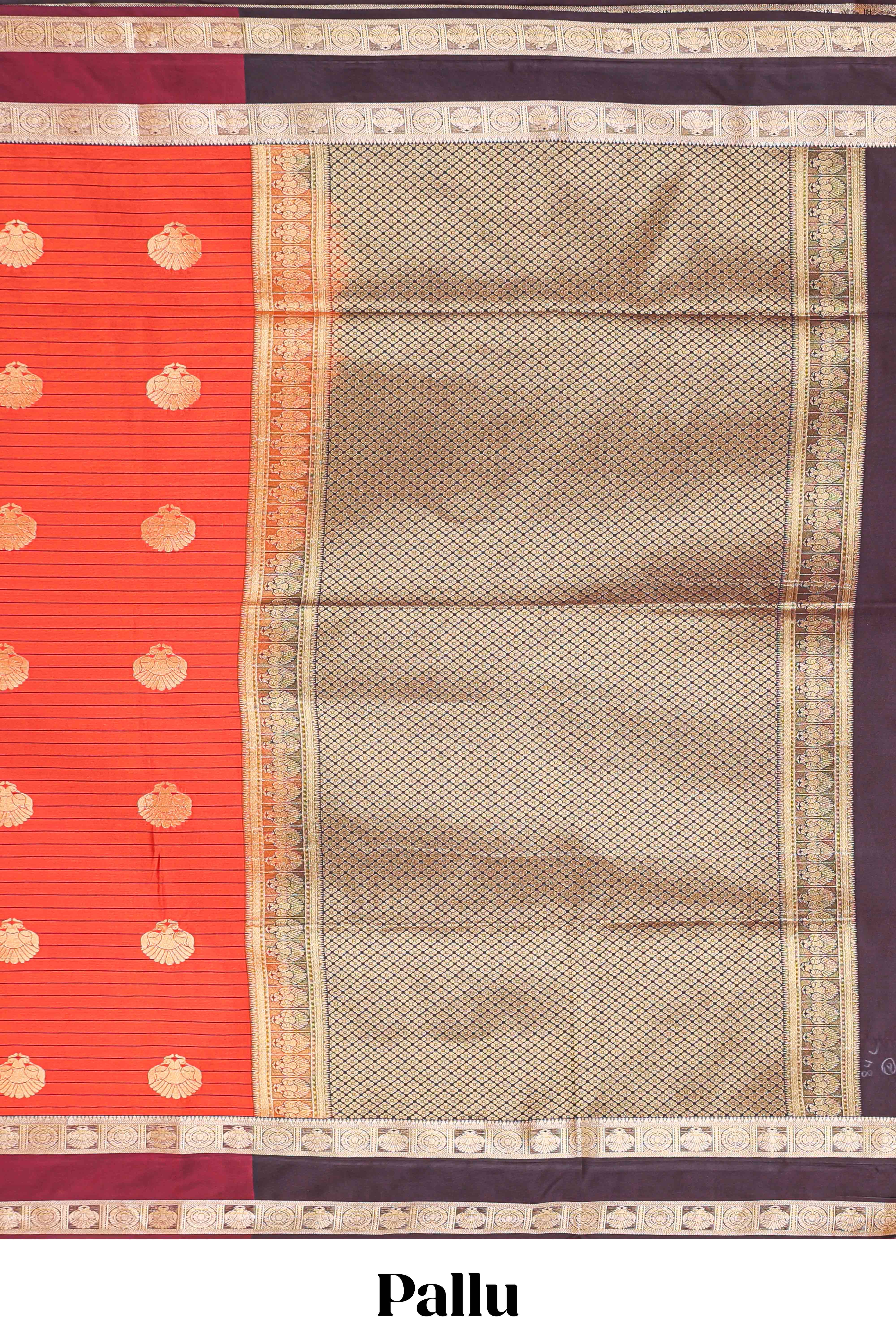 Semi Soft  Silk Saree With Gold Zari Peacock Motifs And Bentex Border With Rich Pallu - Image 4