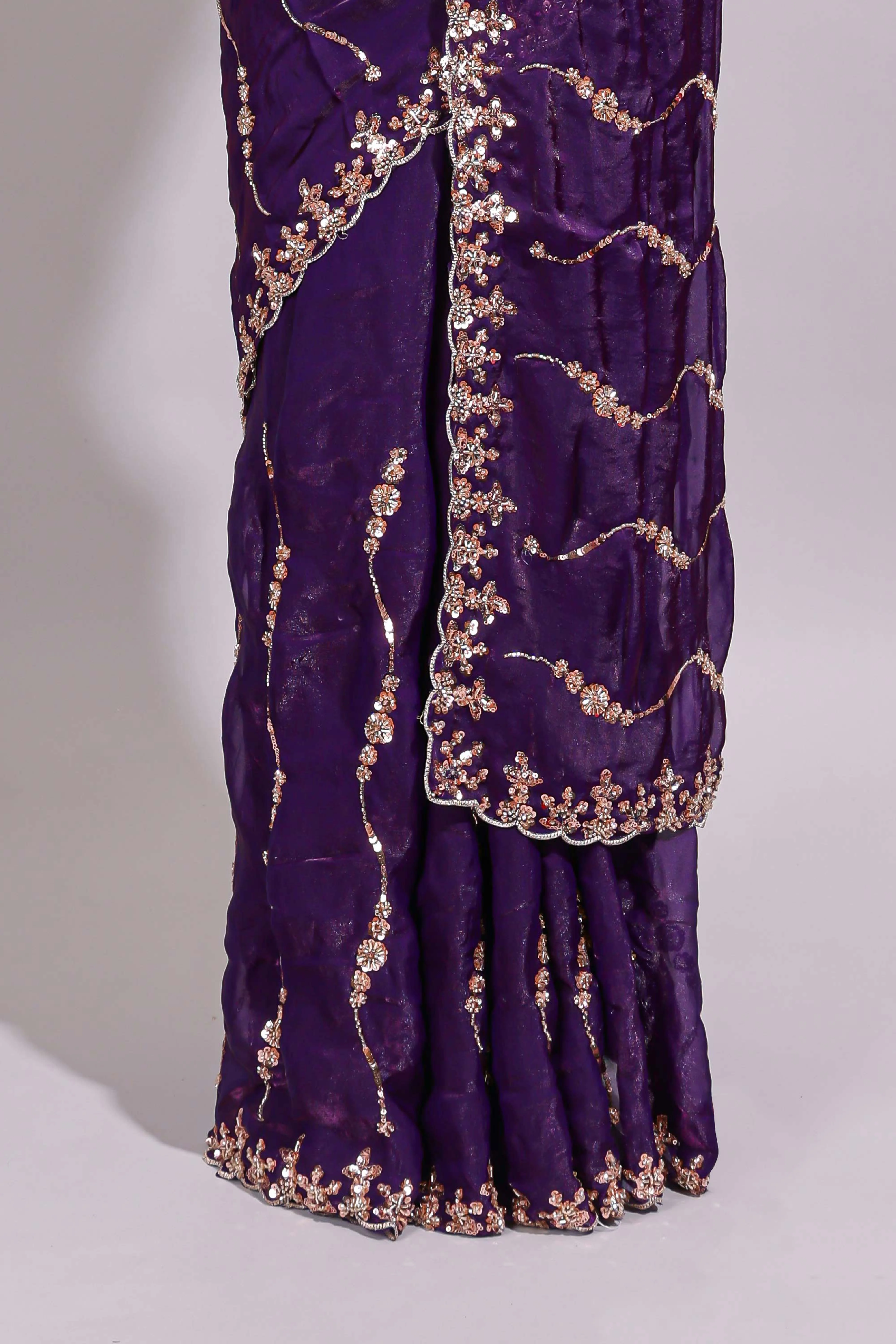 Purple saree with gold sequin wave pattern floral embellished border and matching designer pallu along with work blouse - Image 4