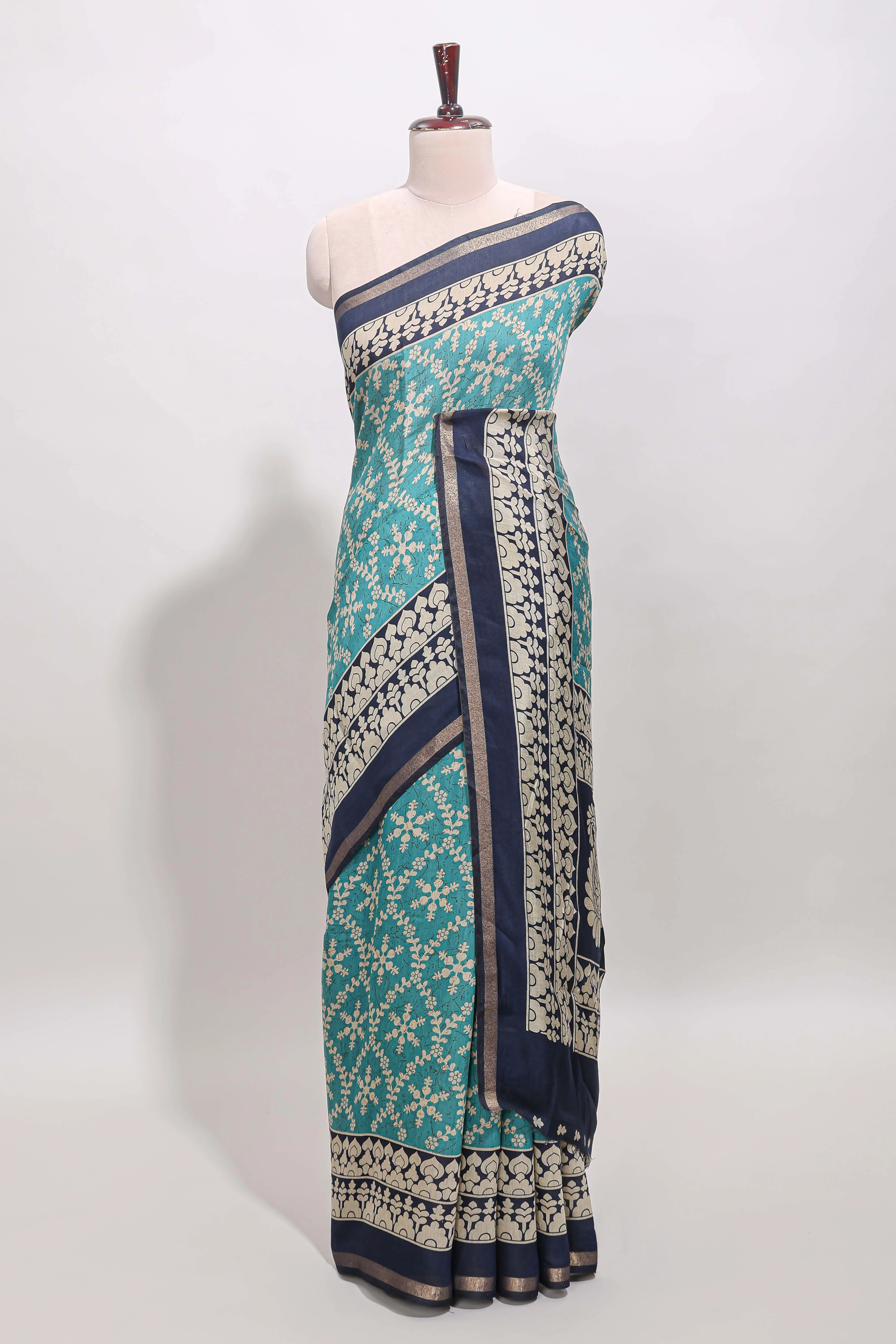 Turquoise green floral vine print chanderi cotton saree with contrast border and blouse - Image 2