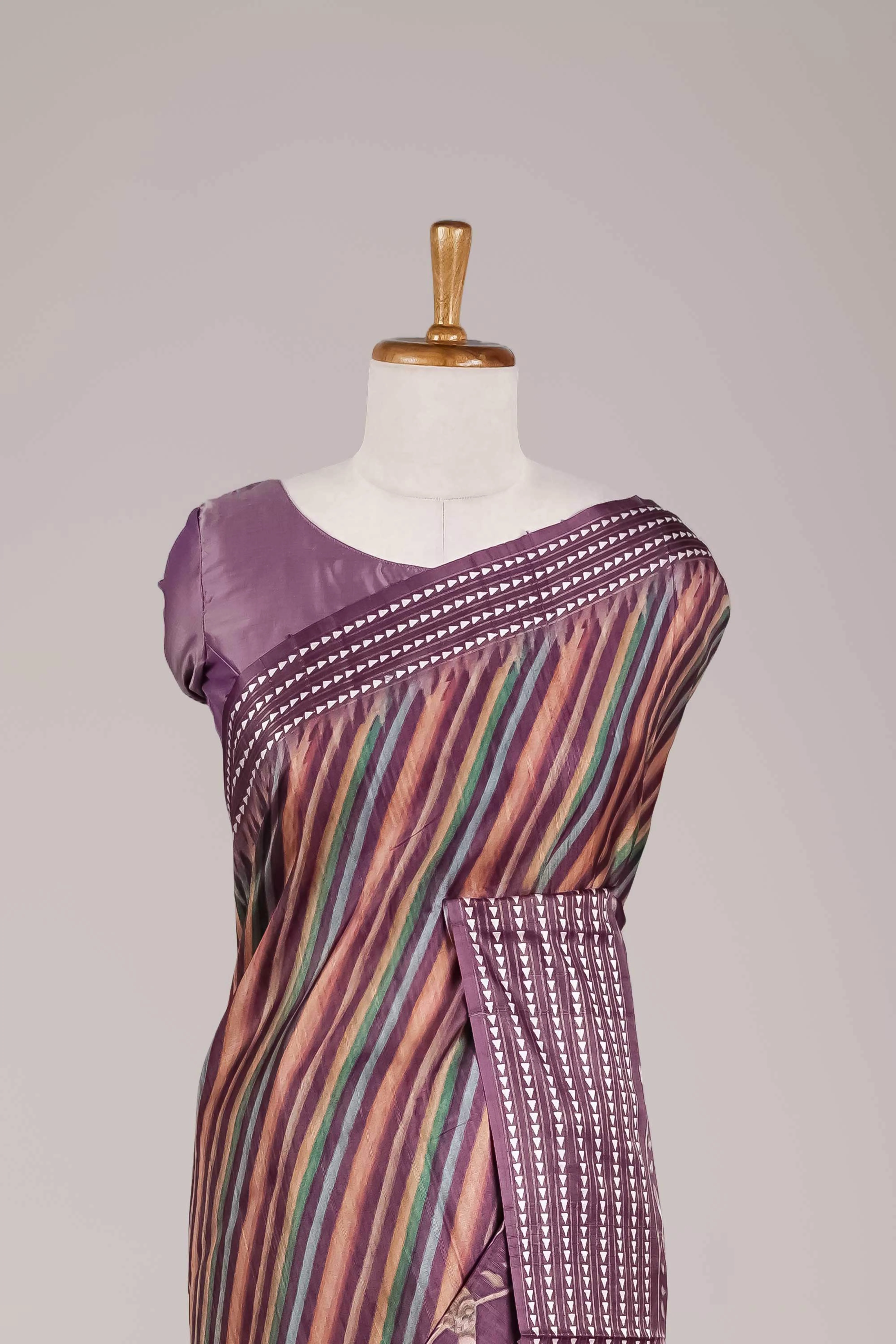tussar saree with all over body digital print - Image 4