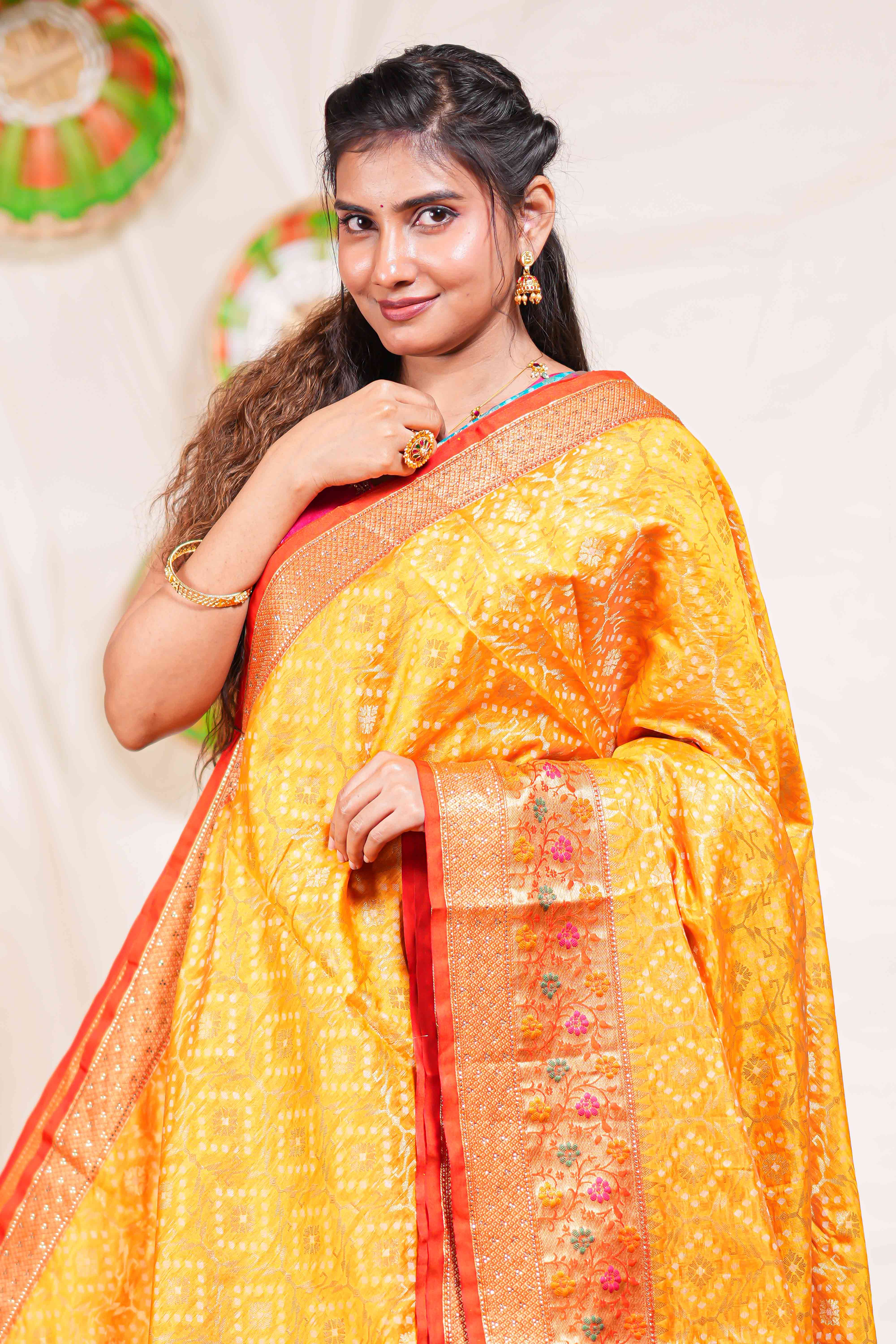 Yellow geometric design kota cotton saree with contrast border and printed pallu - Image 4